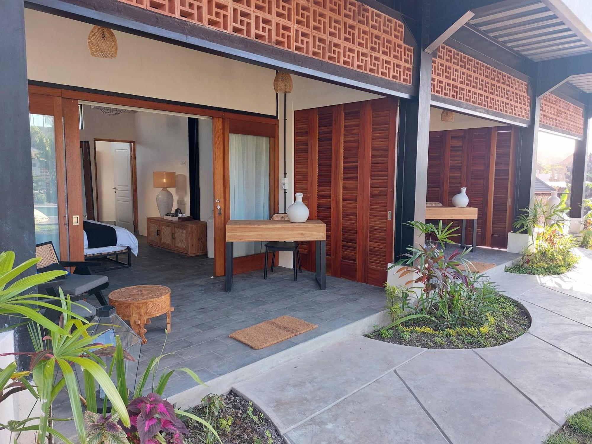 Hotel Spaces Bali Unique Boutique Munggu