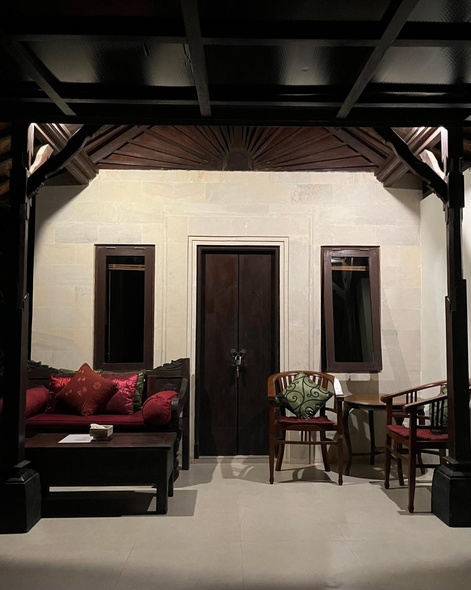 Sama's And Ubud (Bali)