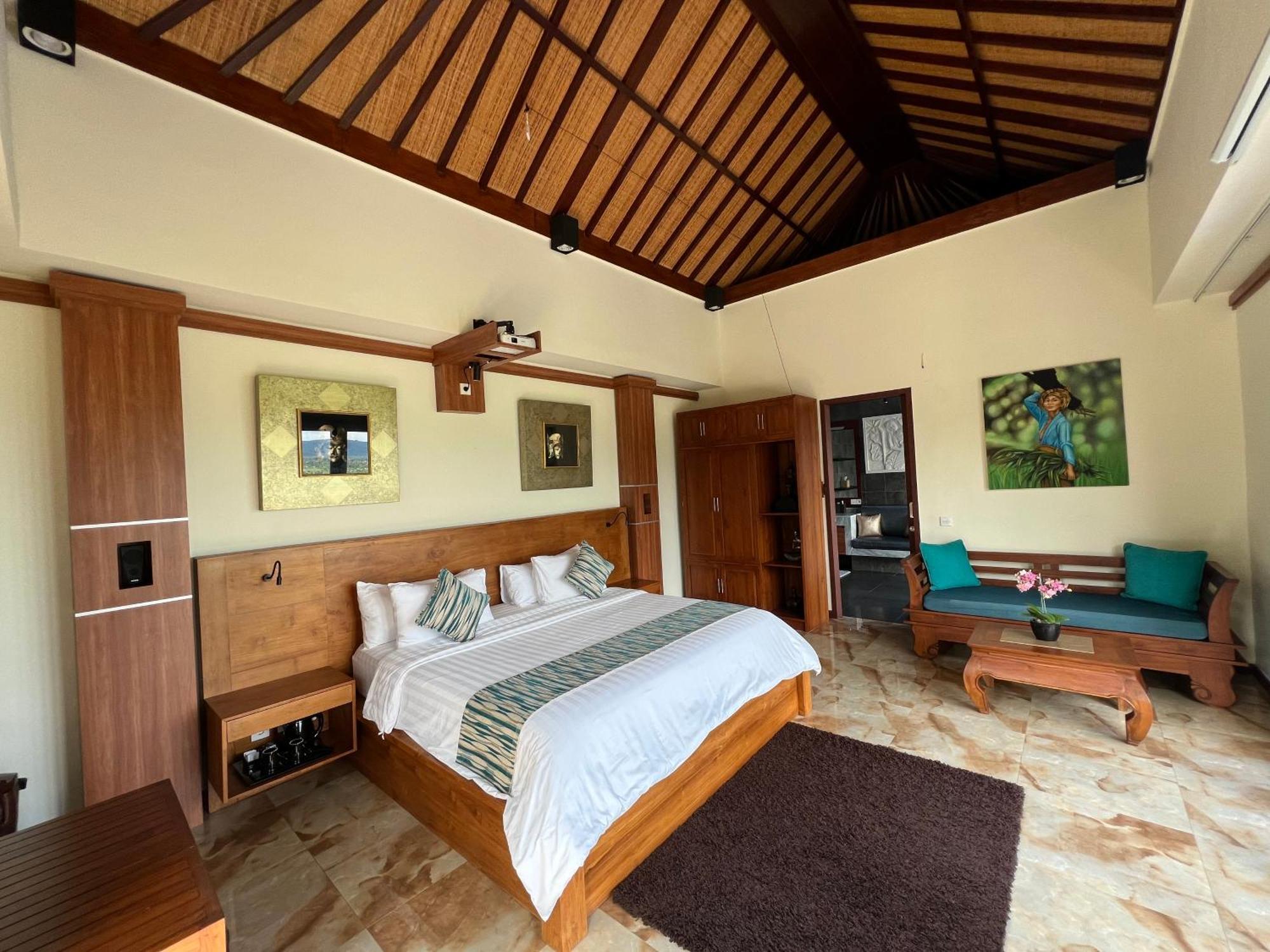 Di Bias Villa