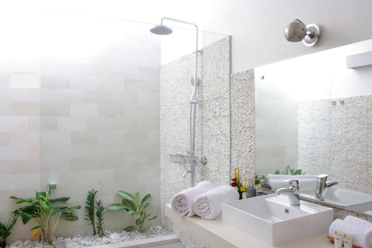 Leda * Seminyak (Bali)