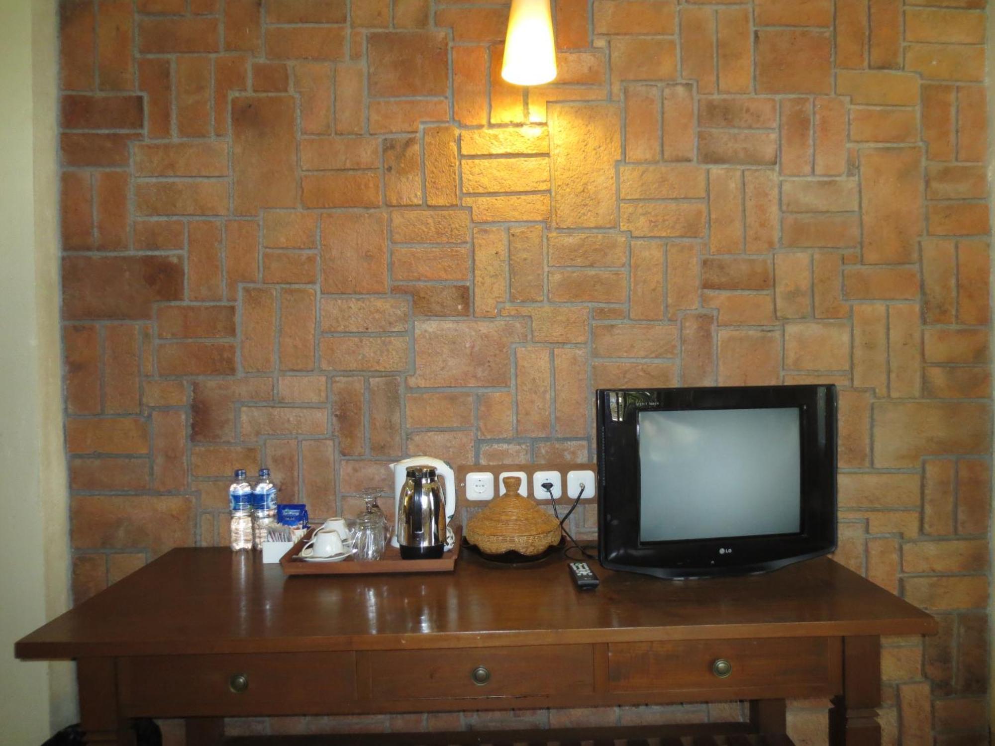 Hotel Besakih Beach