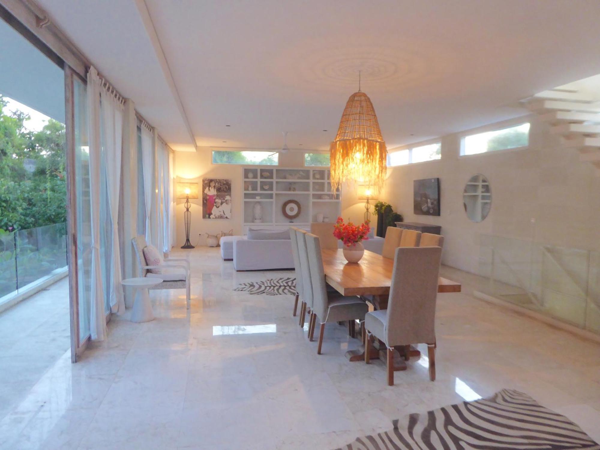 Villa Bali Luxe Beachfront Rooftop Sunsets