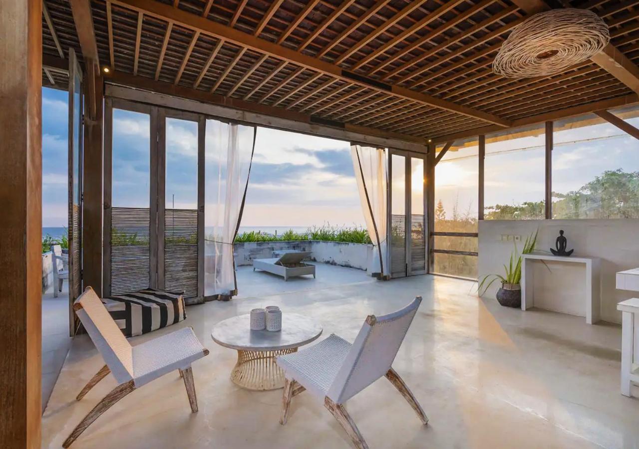 Villa Bali Luxe Beachfront Rooftop Sunsets