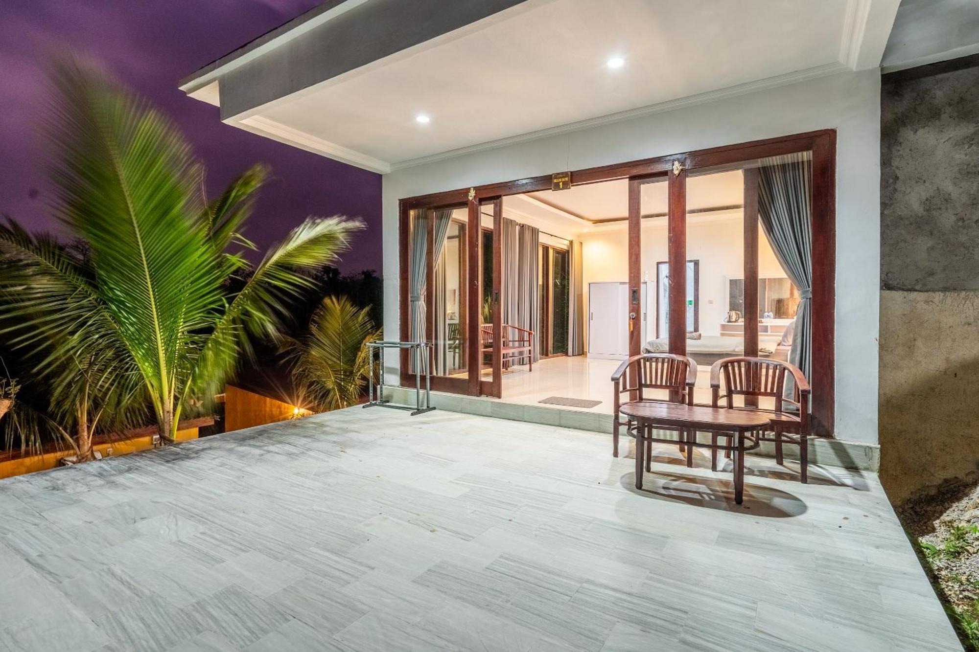 Pini Sentana Village Nusa Penida Hotel 3*