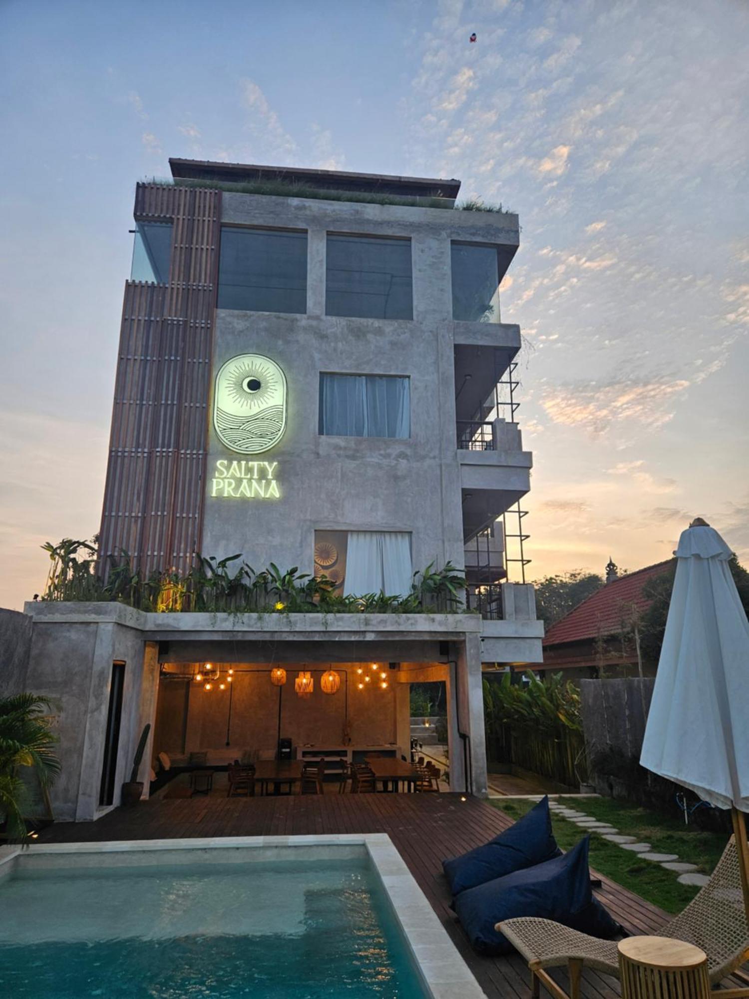 Salty Prana Retreat Center Wisma tamu Uluwatu (Bali)