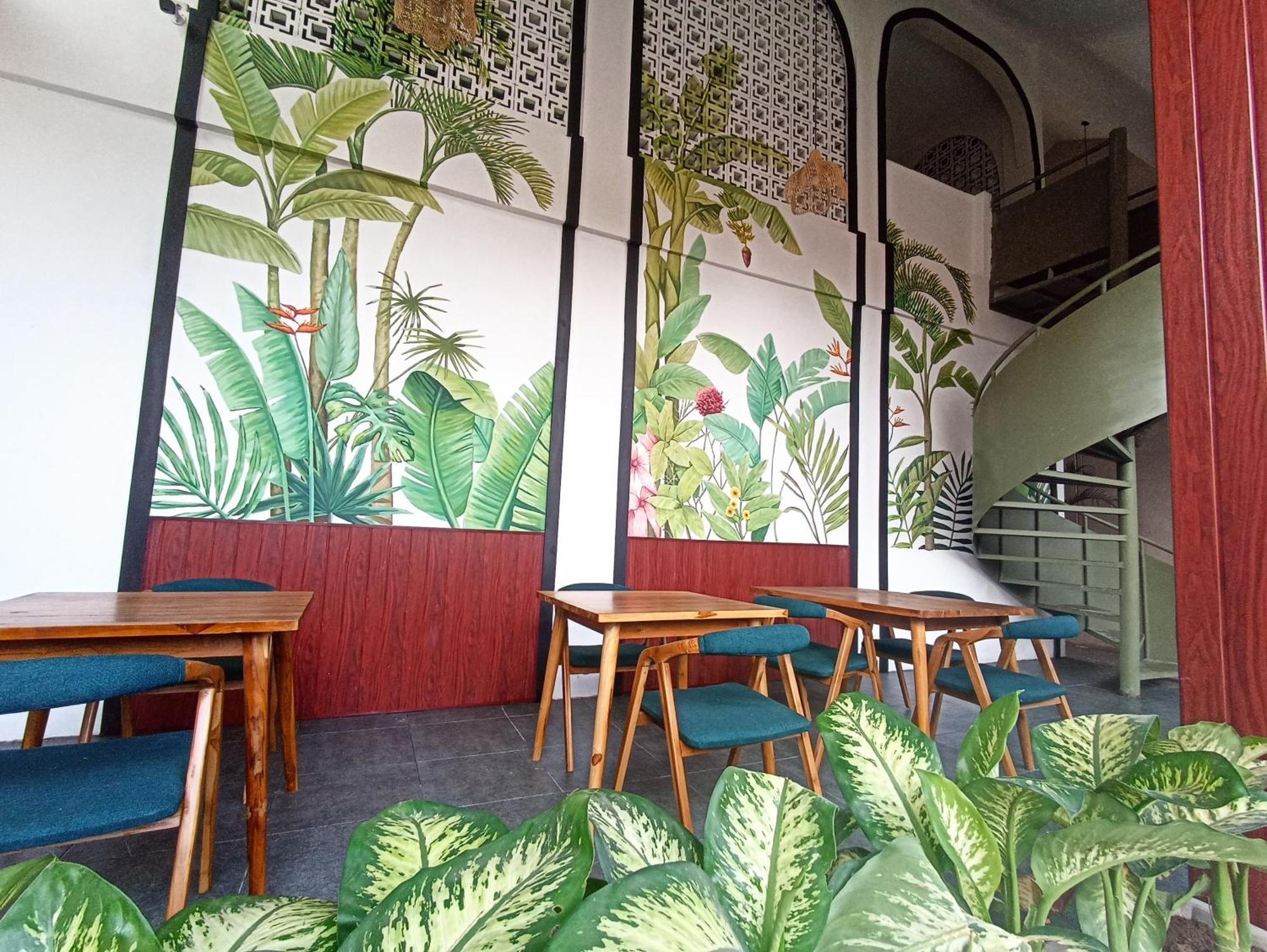 Abian Klumpu & Bali Villa Sanur (Bali)