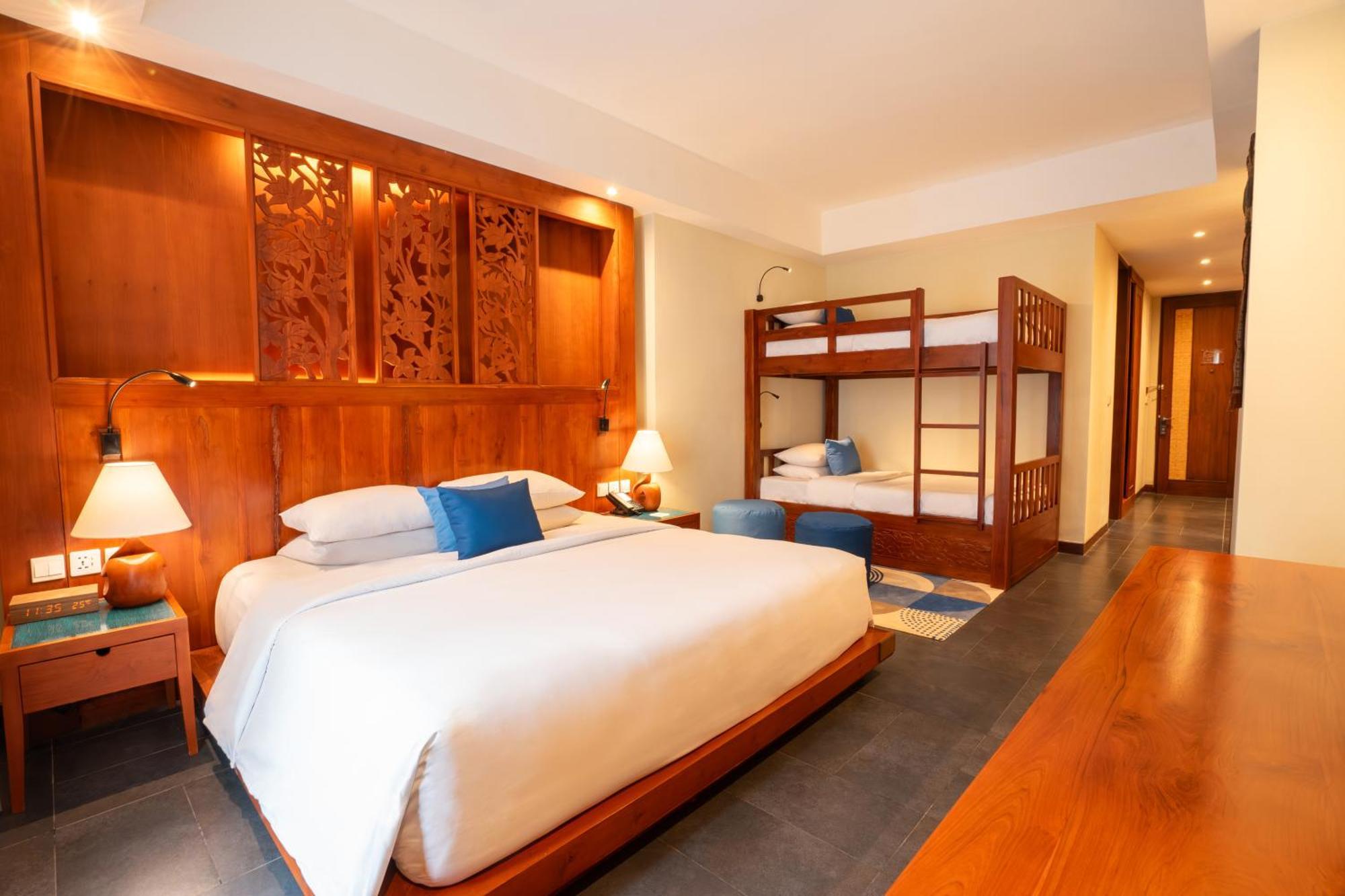 Kuta Seaview Boutique