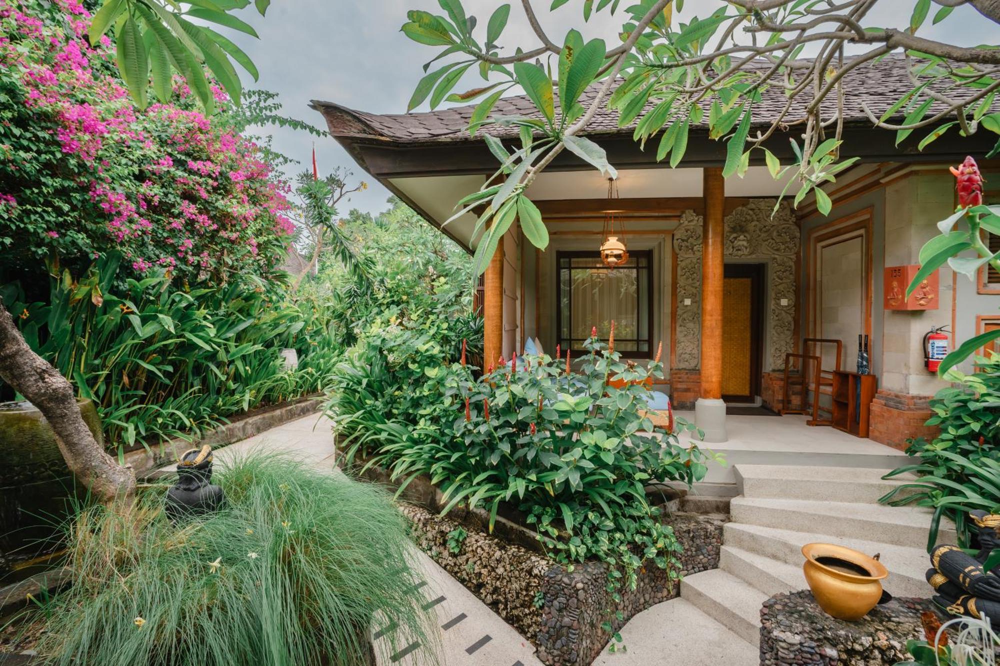 Resort Kuta Seaview Boutique 4*