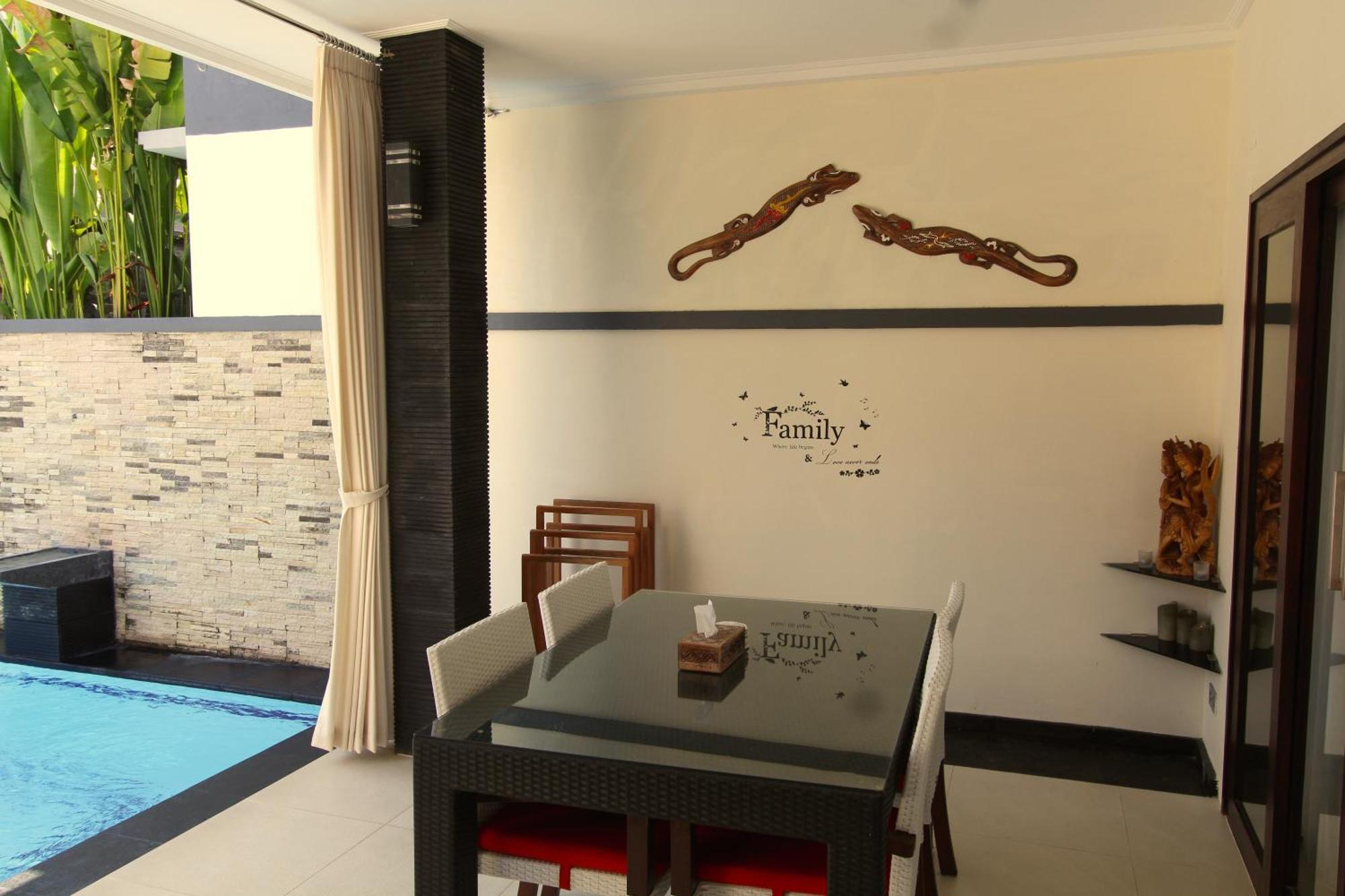 2brook Villa Lovina (Bali)
