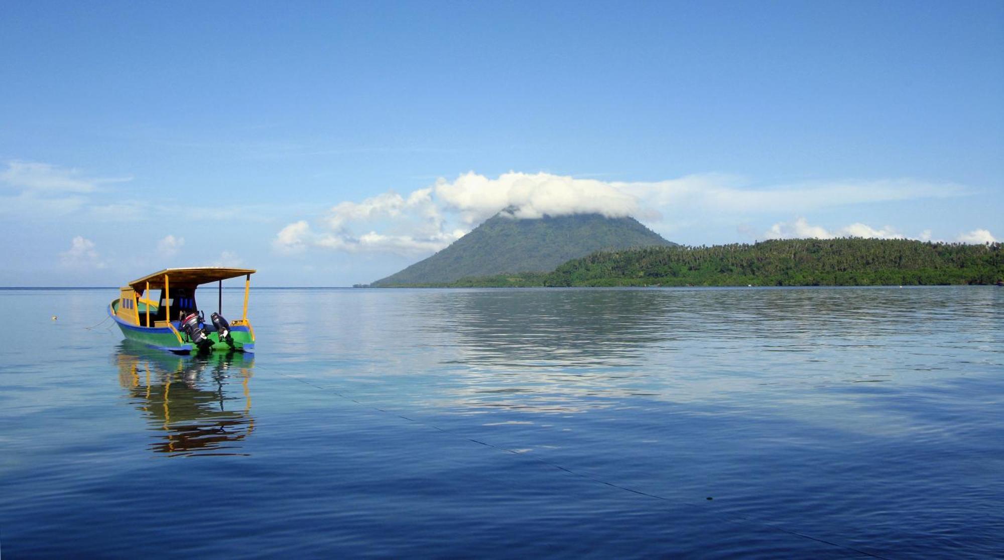 Batu Ampar Menjangan Resor