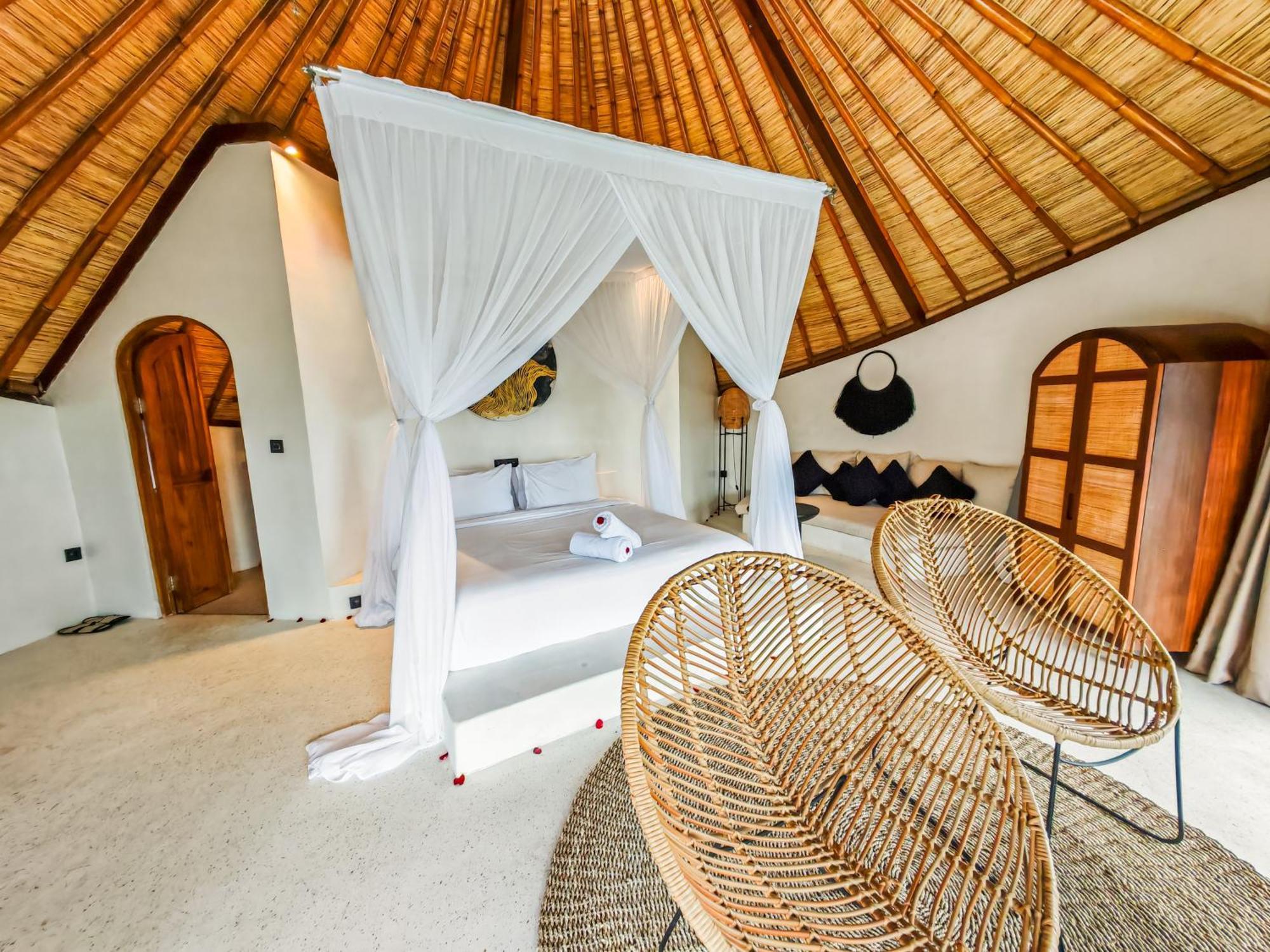 Villa Hillstone Luxury Village *