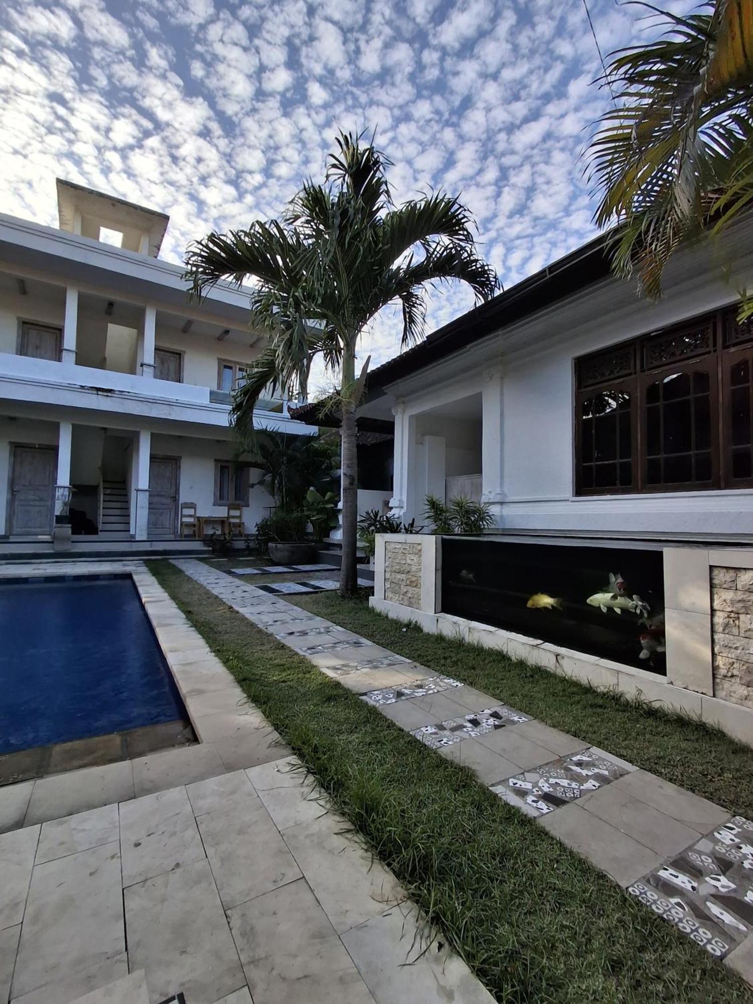 Adore * Amed (Bali)
