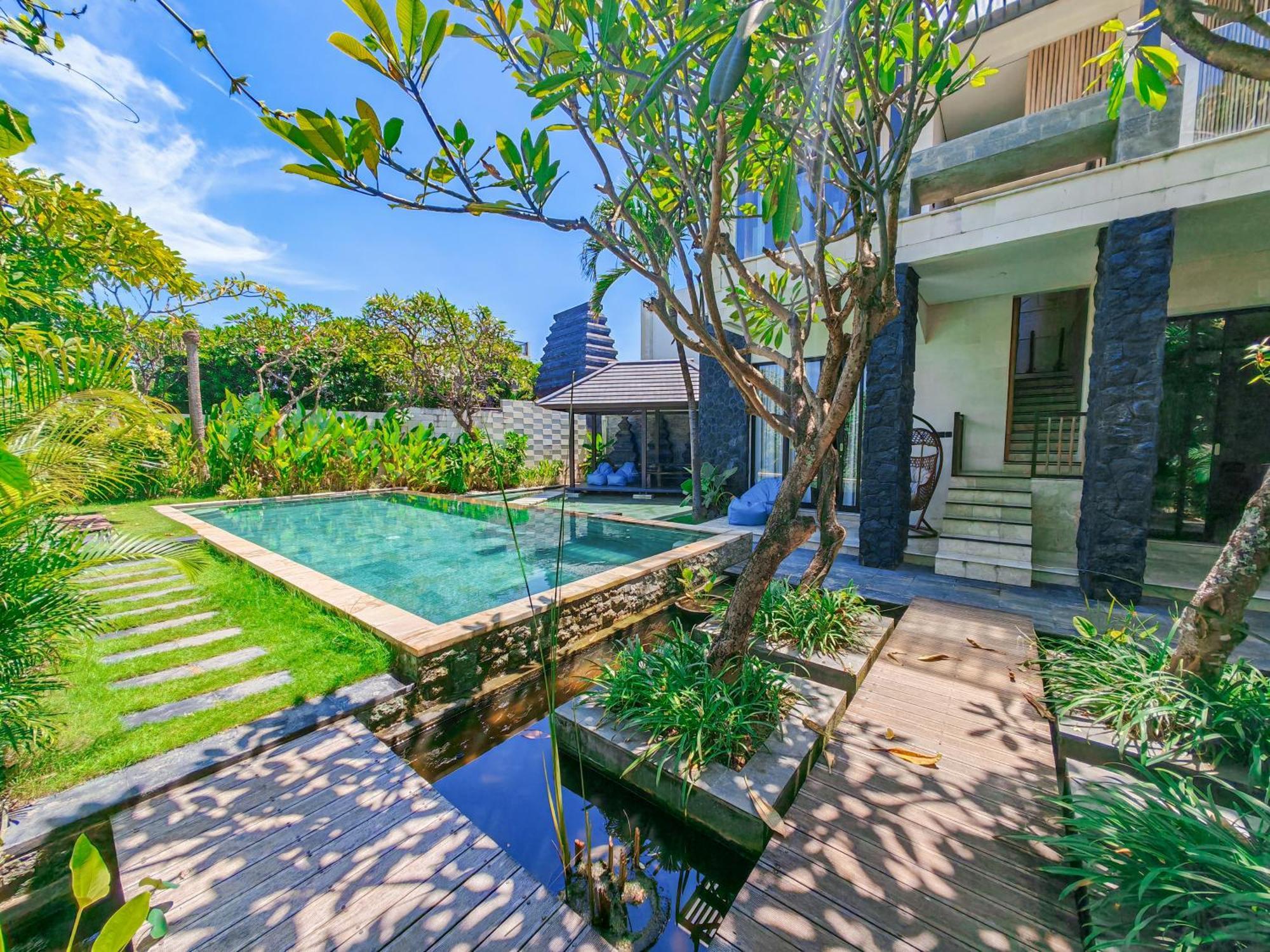 And Villa Ketewel