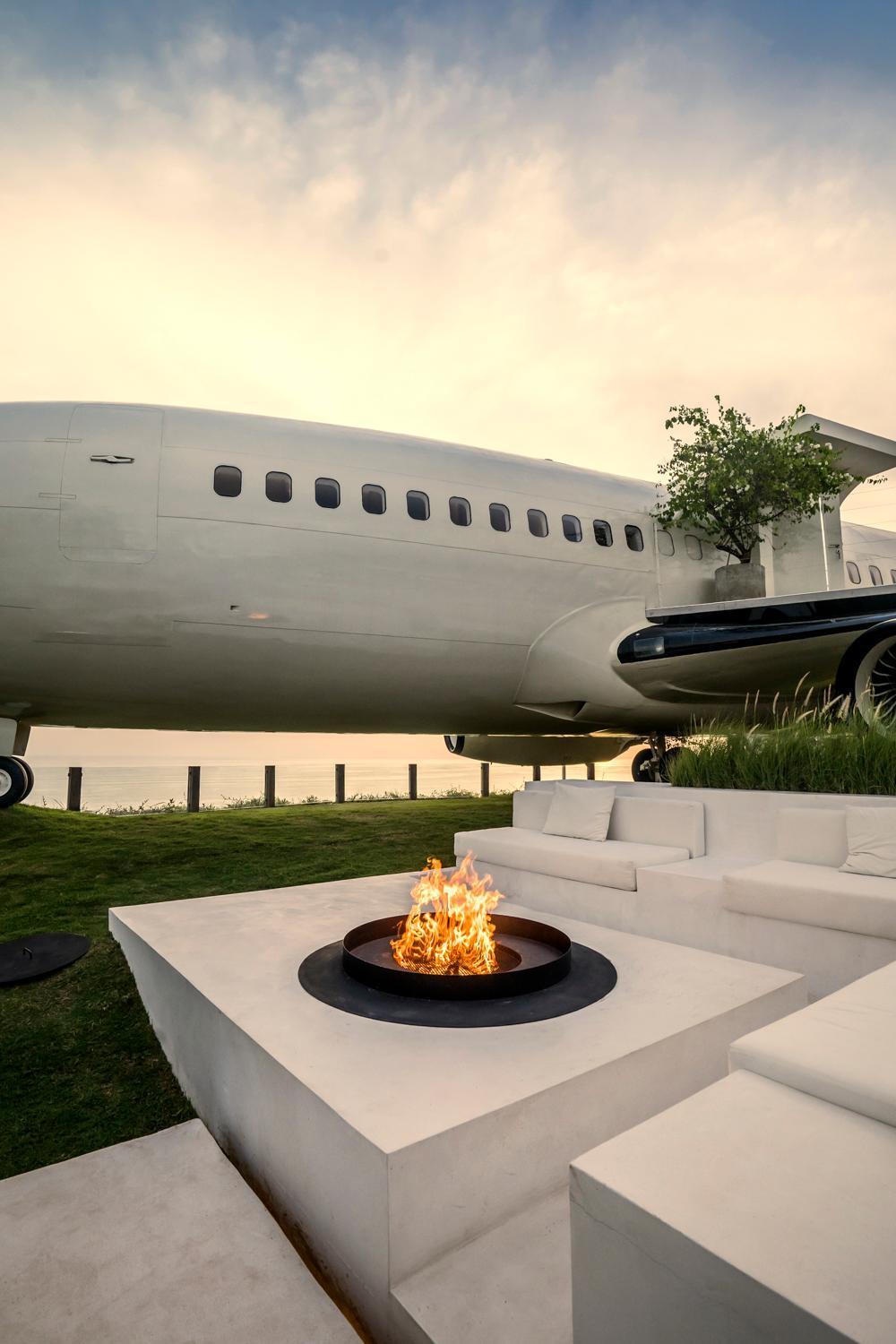 Private Jet Villa