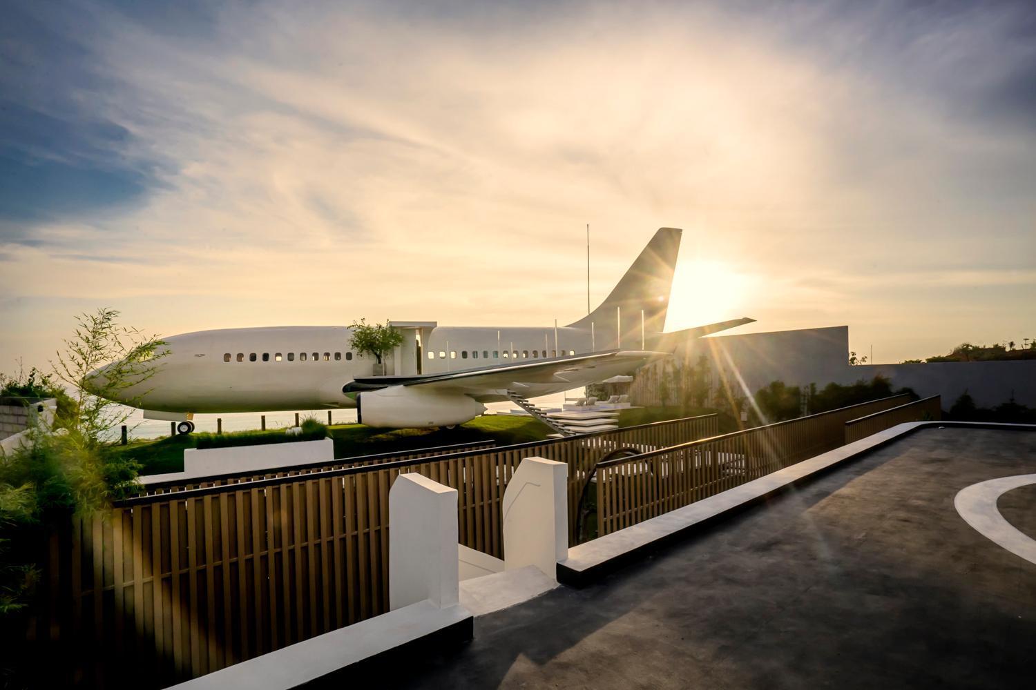 Villa Private Jet