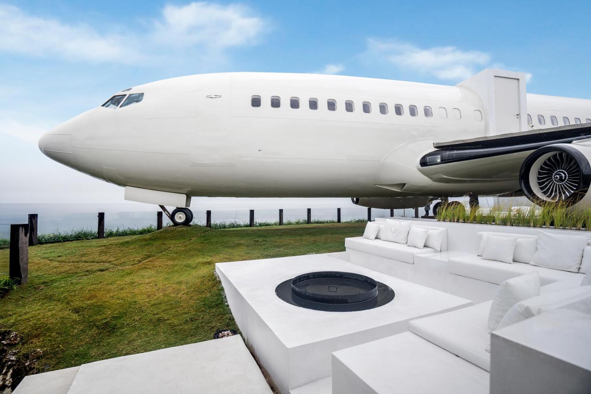 Private Jet Uluwatu (Bali)