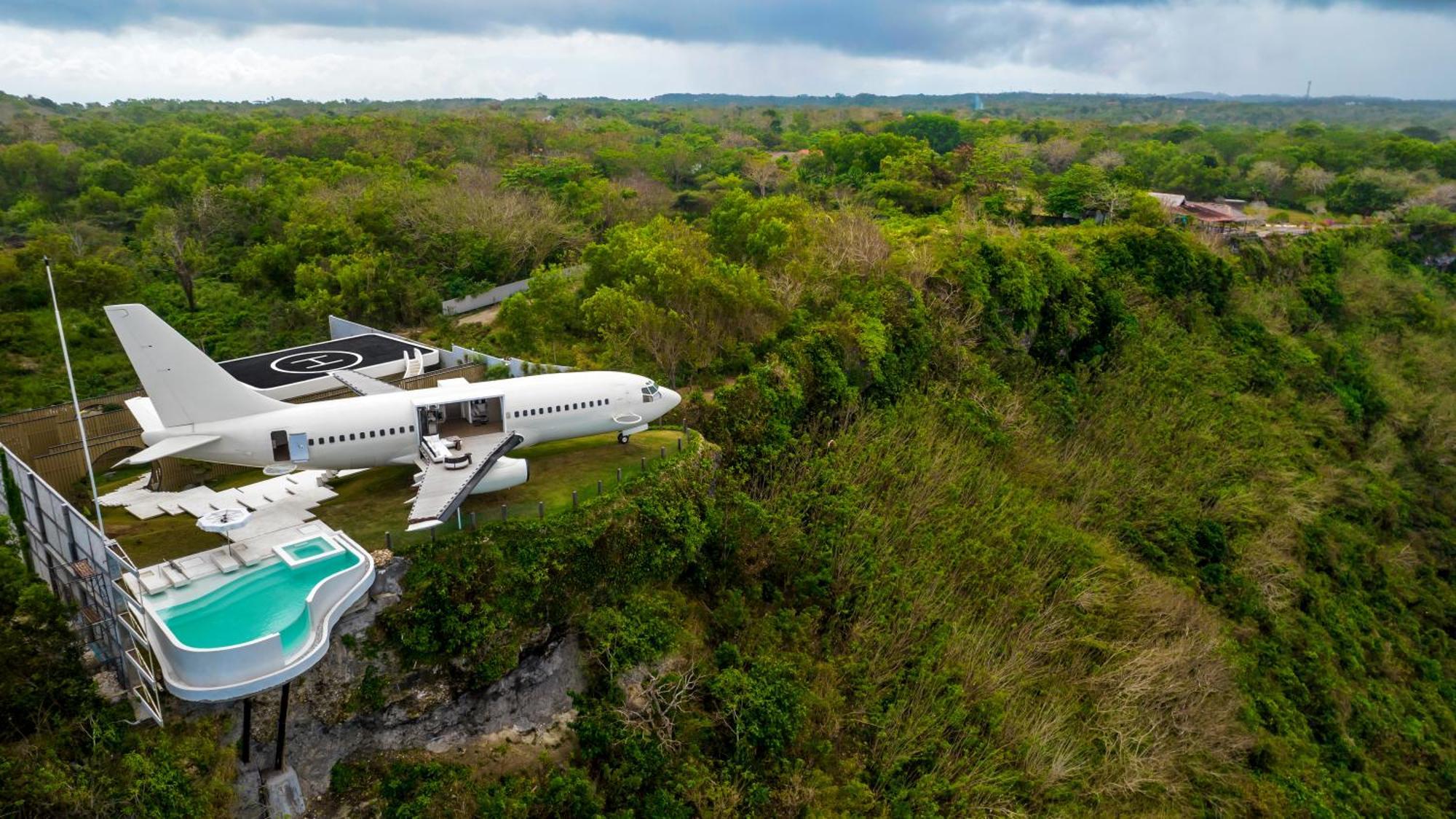 Private Jet * Uluwatu (Bali)