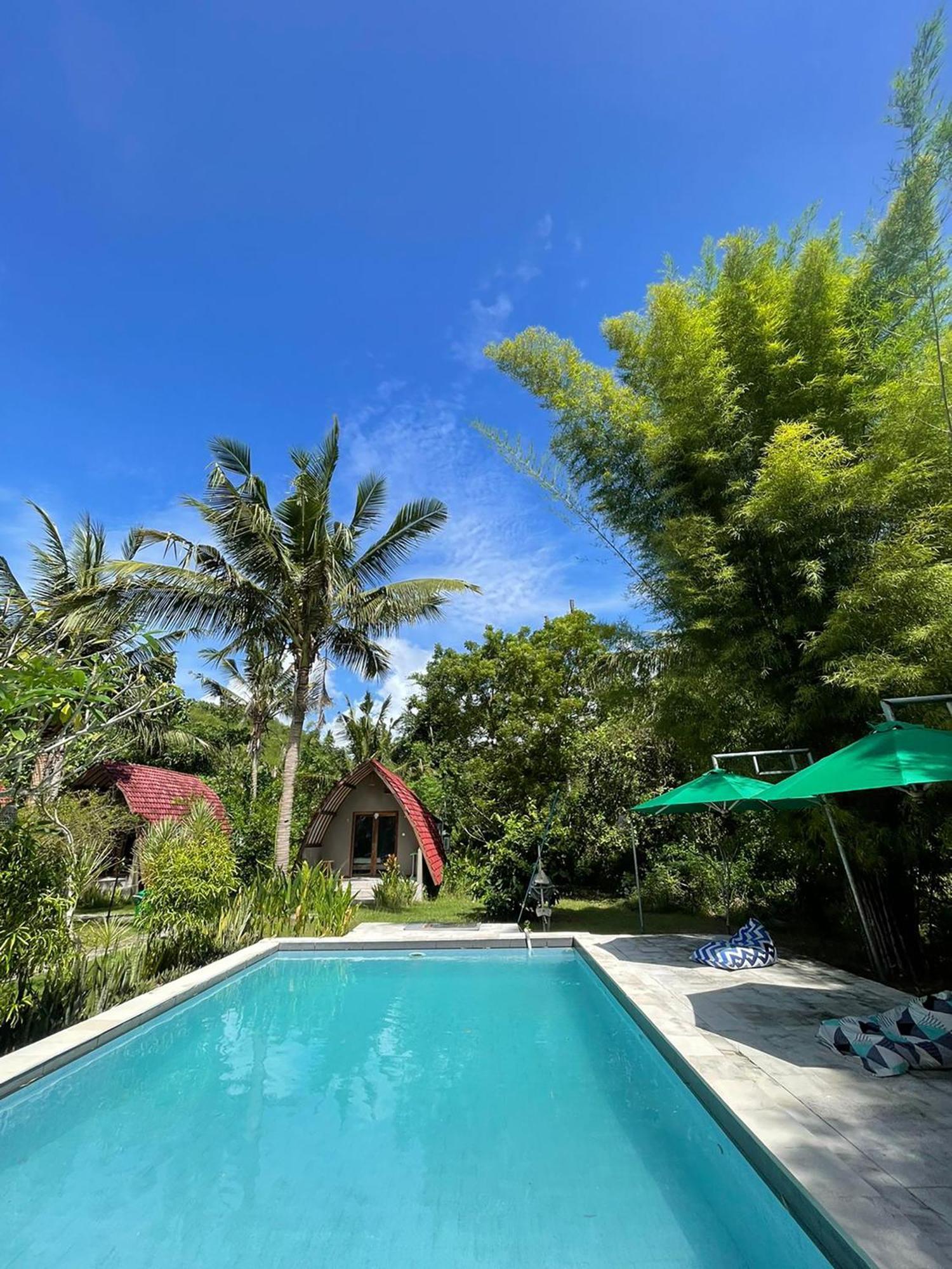 Guest house Apit Lawang & Resto Batununggul