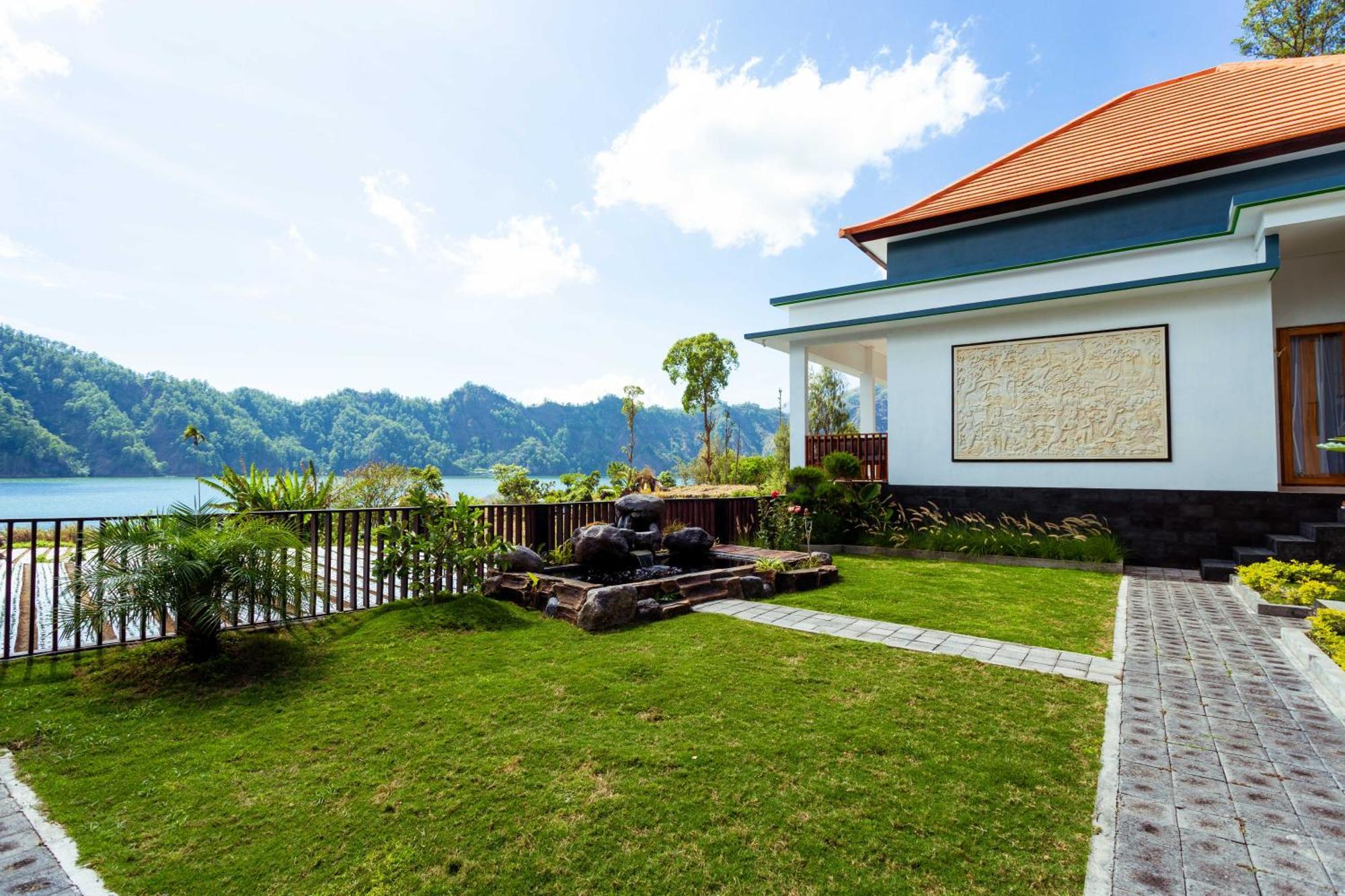 Jempana Villa *