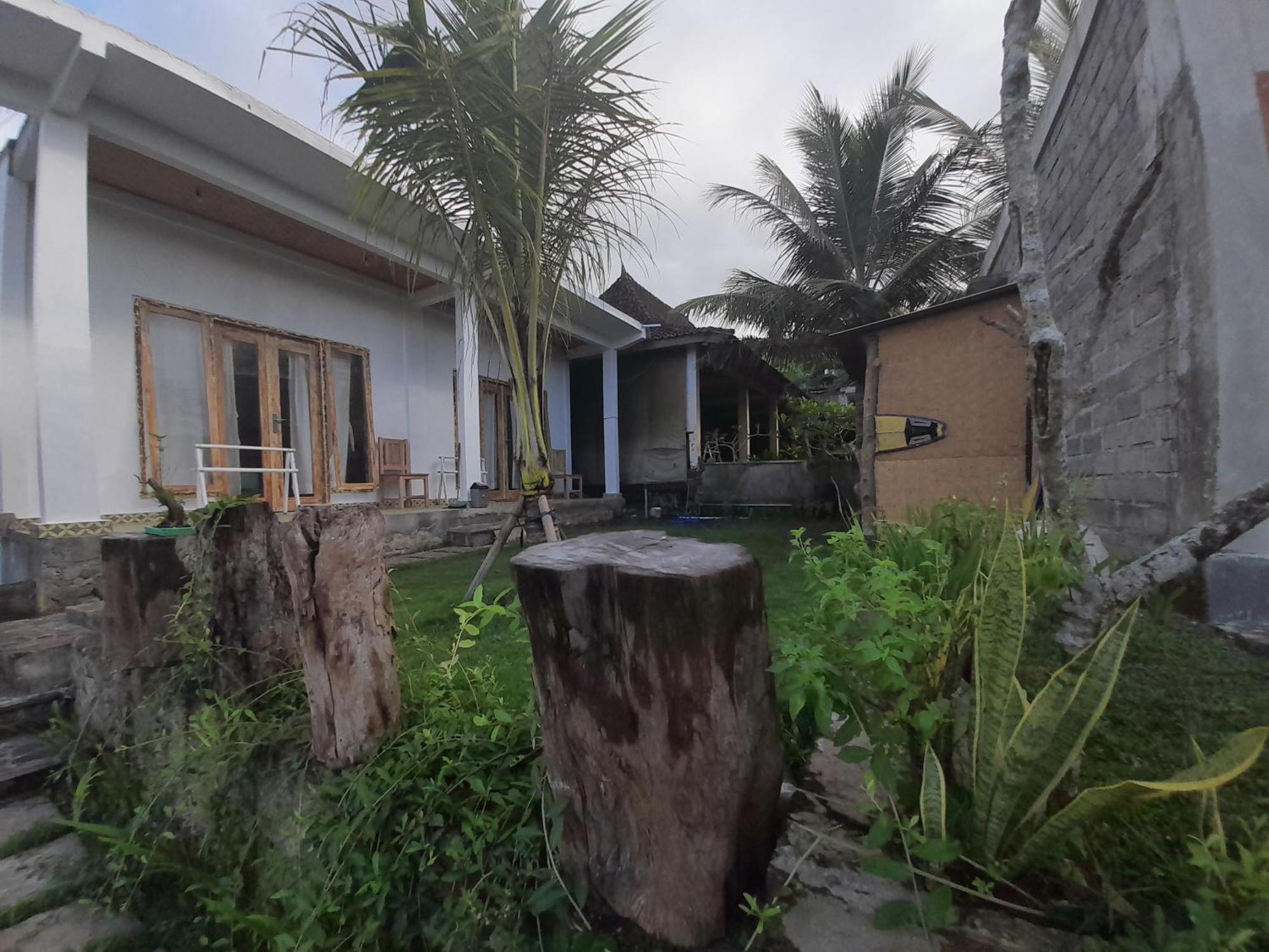 The Nyamo Surf & 2* Pulukan