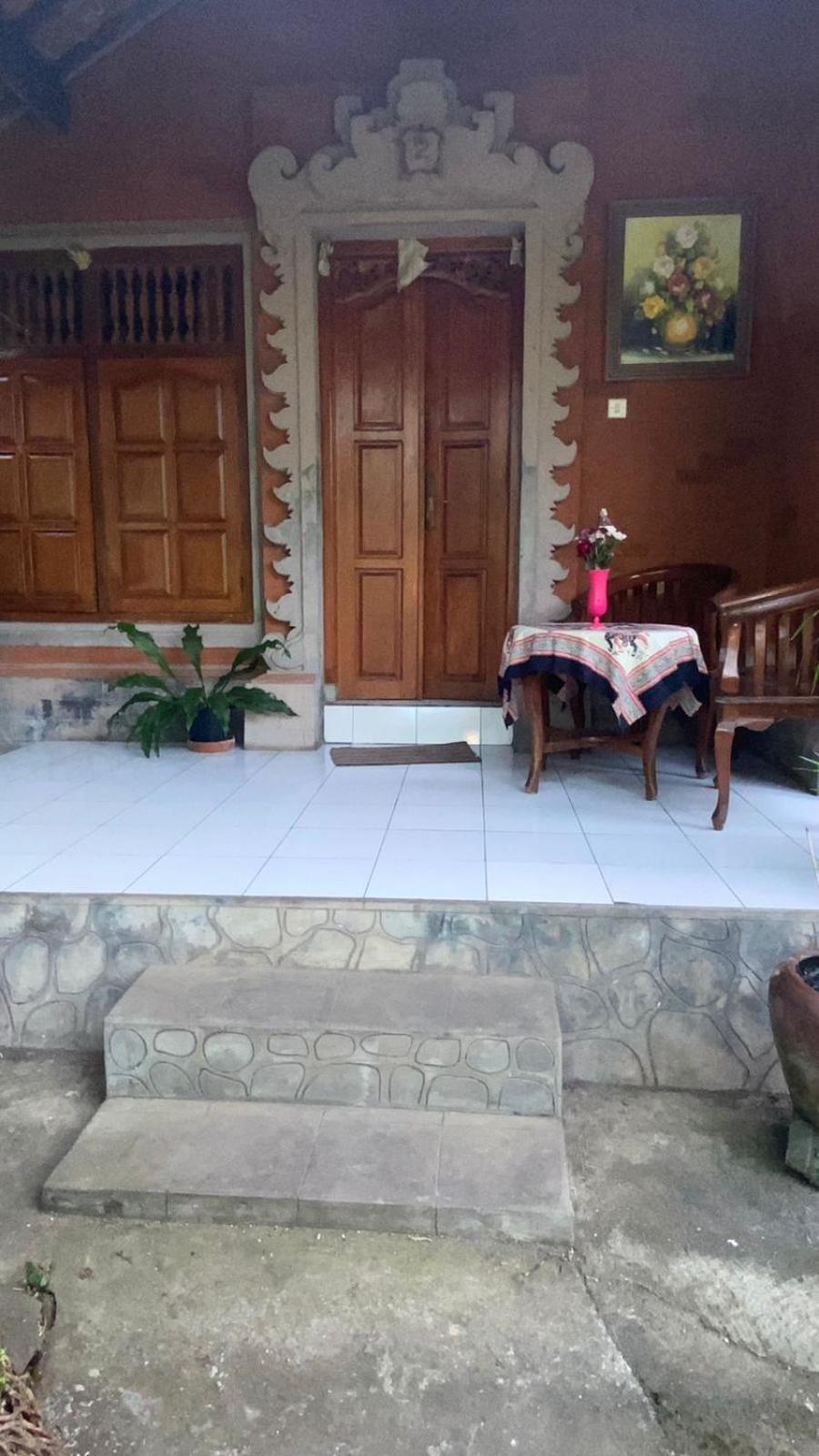 Barclona Lovina Apartemen *