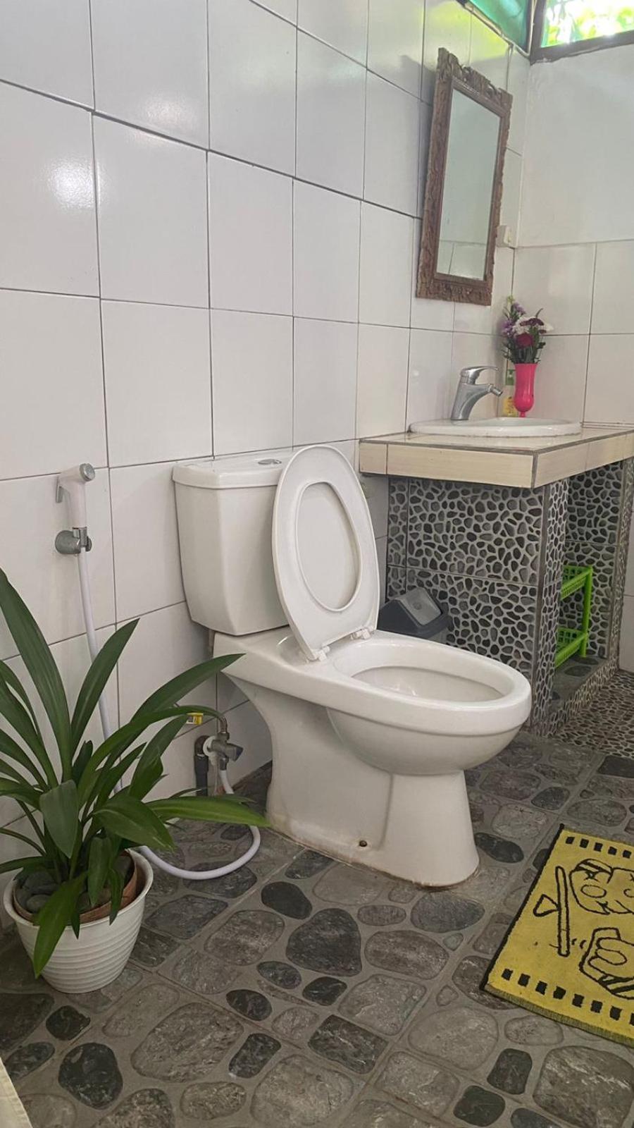 Apartemen Barclona Lovina