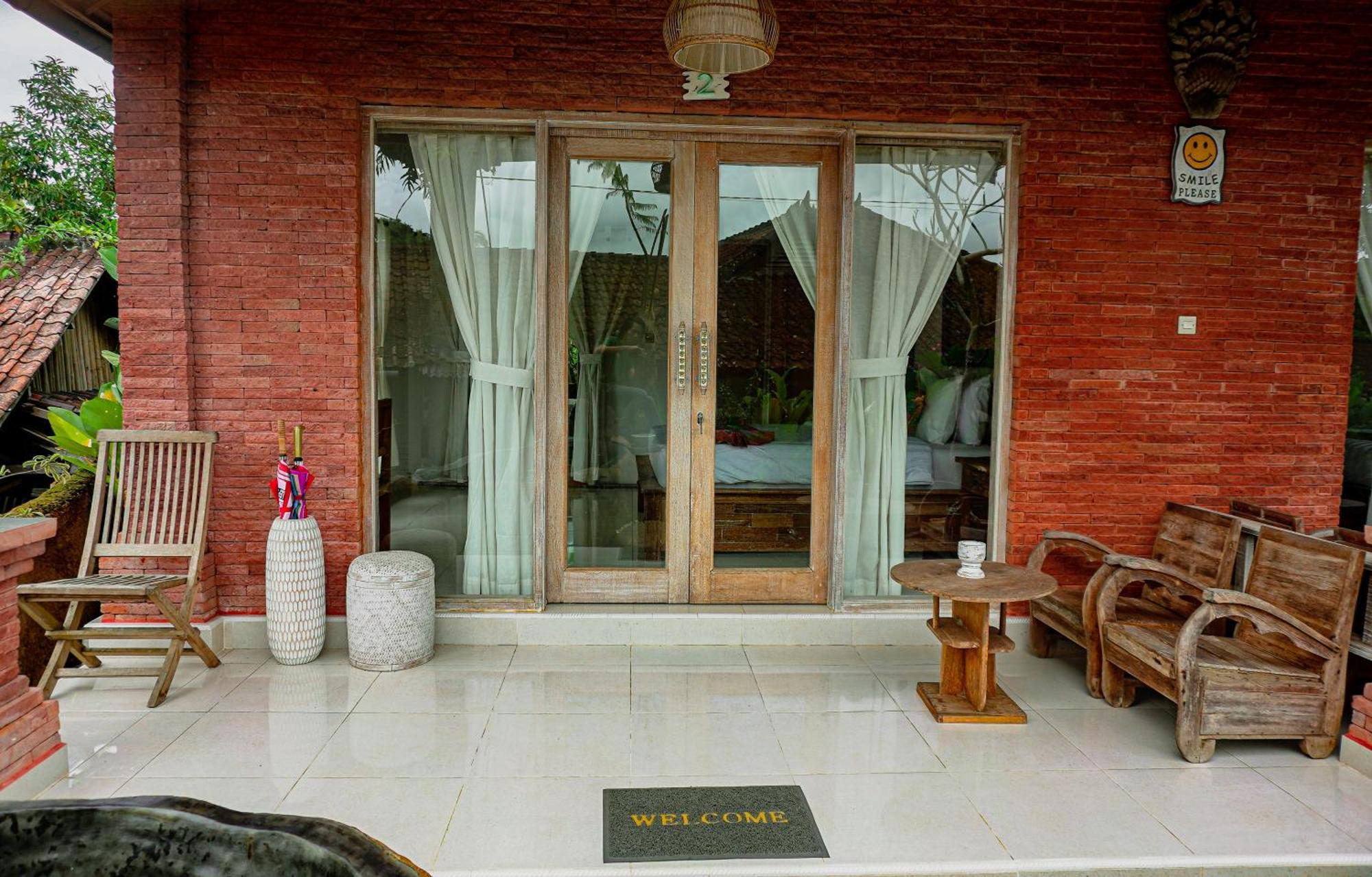 Kresna Asih House Guest house