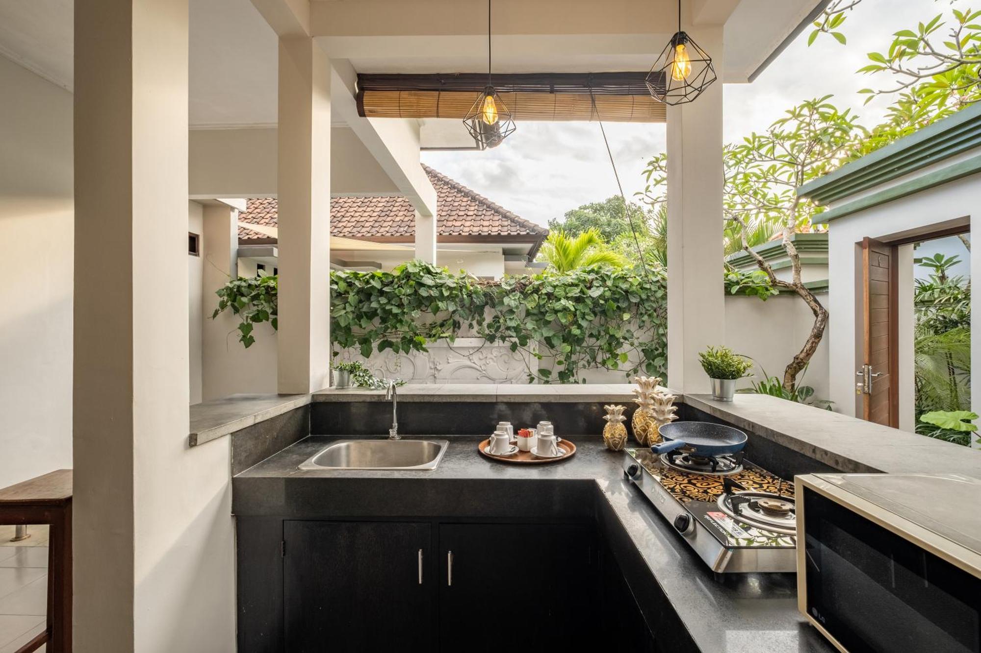 Kisaraa - X Seminyak X Canggu * Kerobokan (Bali)