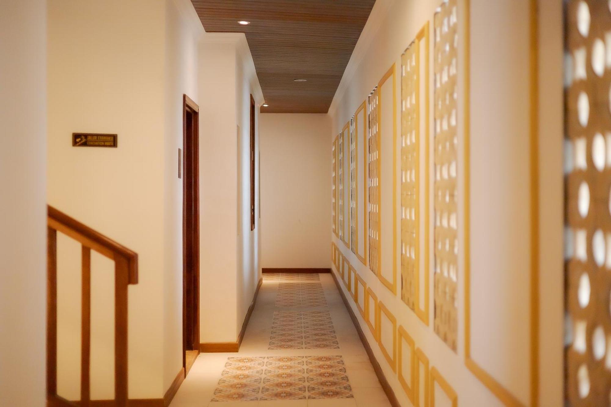 Hotel Fourteen Roses Boutique Hotel, Kuta Legian (Bali)
