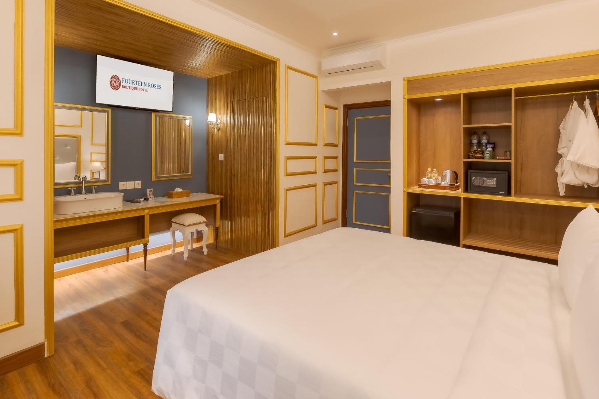 Fourteen Roses Boutique Hotel, Kuta 4*