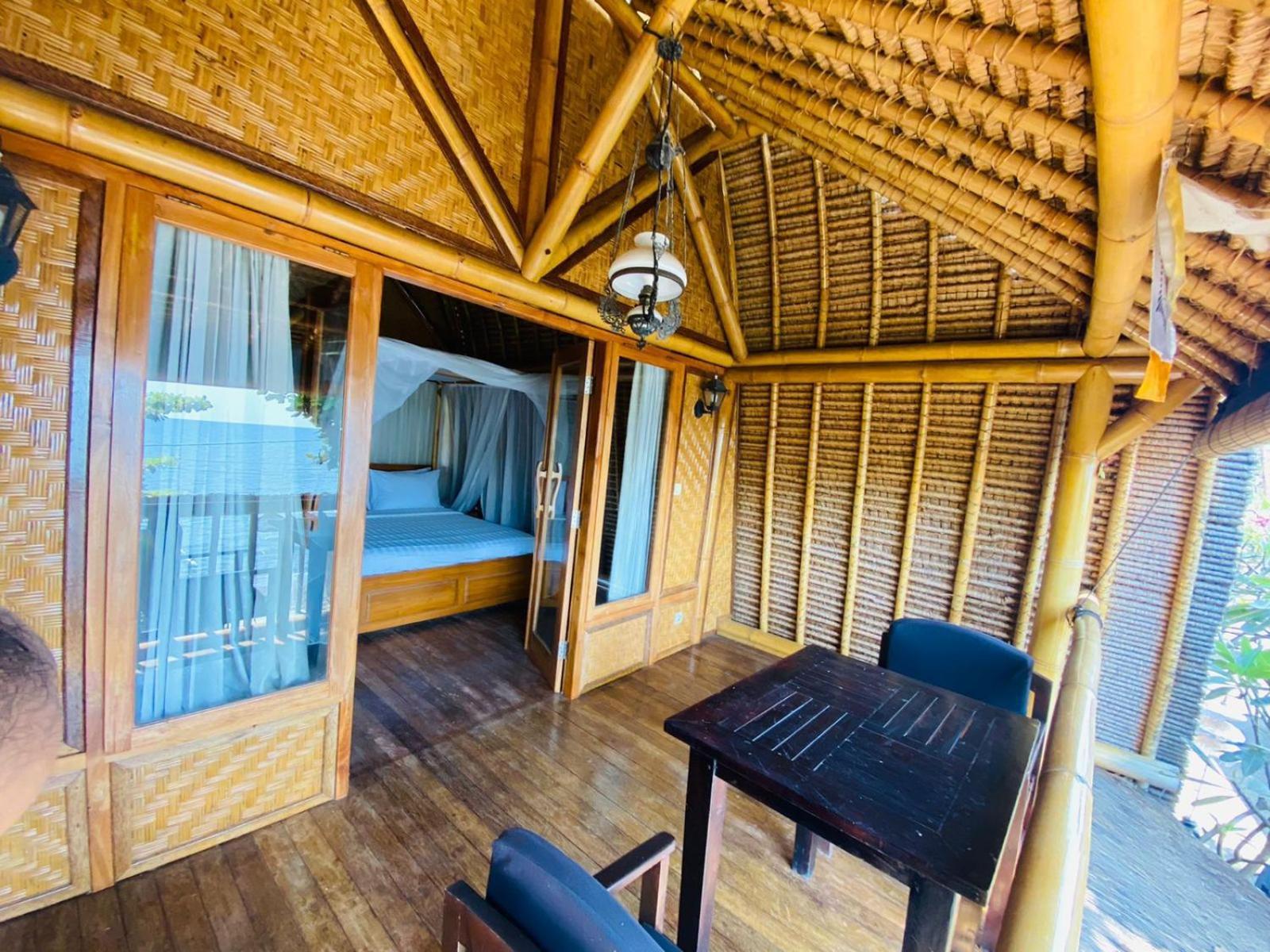 Beachouse * Lovina (Bali)