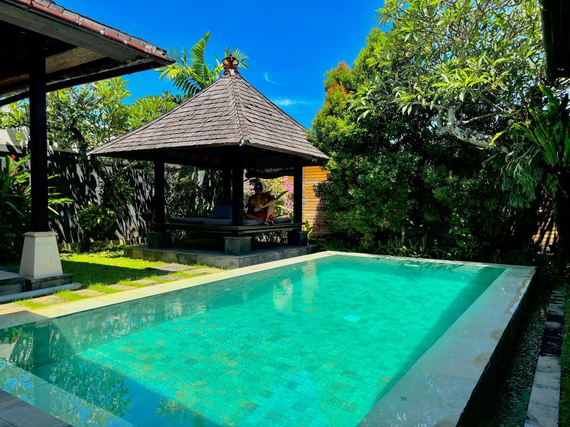 Buddha Umalas Kerobokan (Bali)