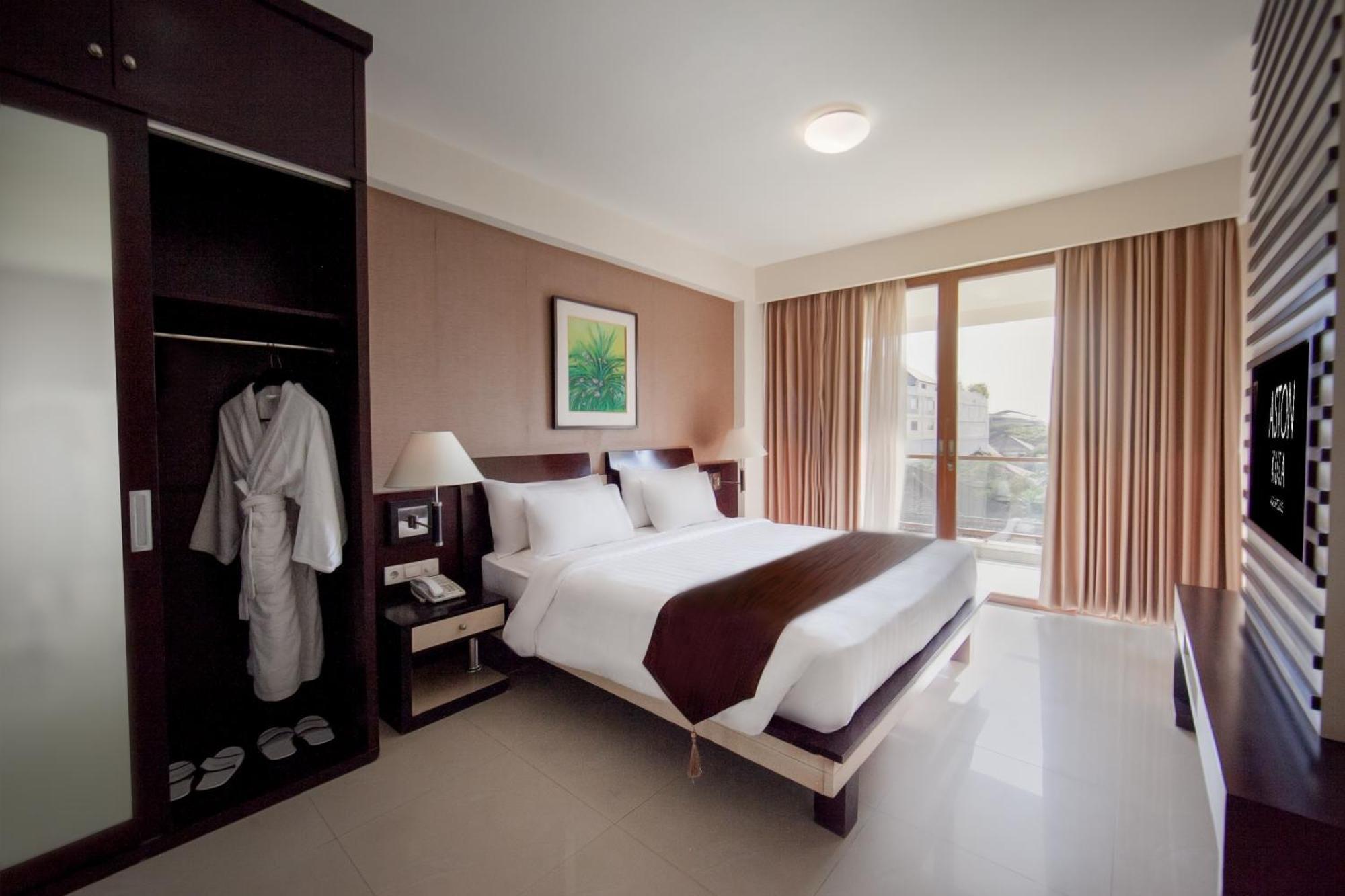 Aston Kuta And 4*