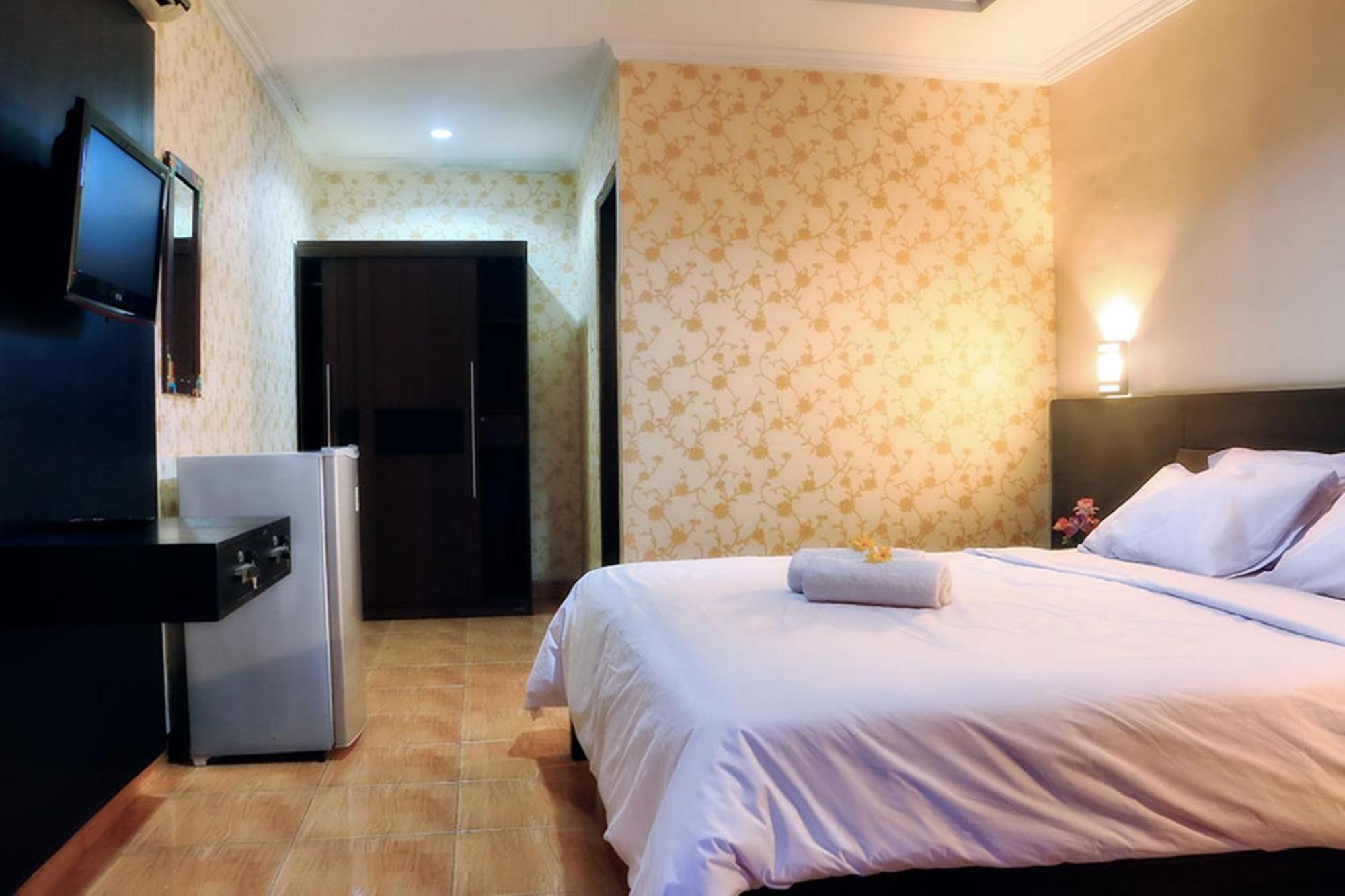 Agus Wisma tamu 2*