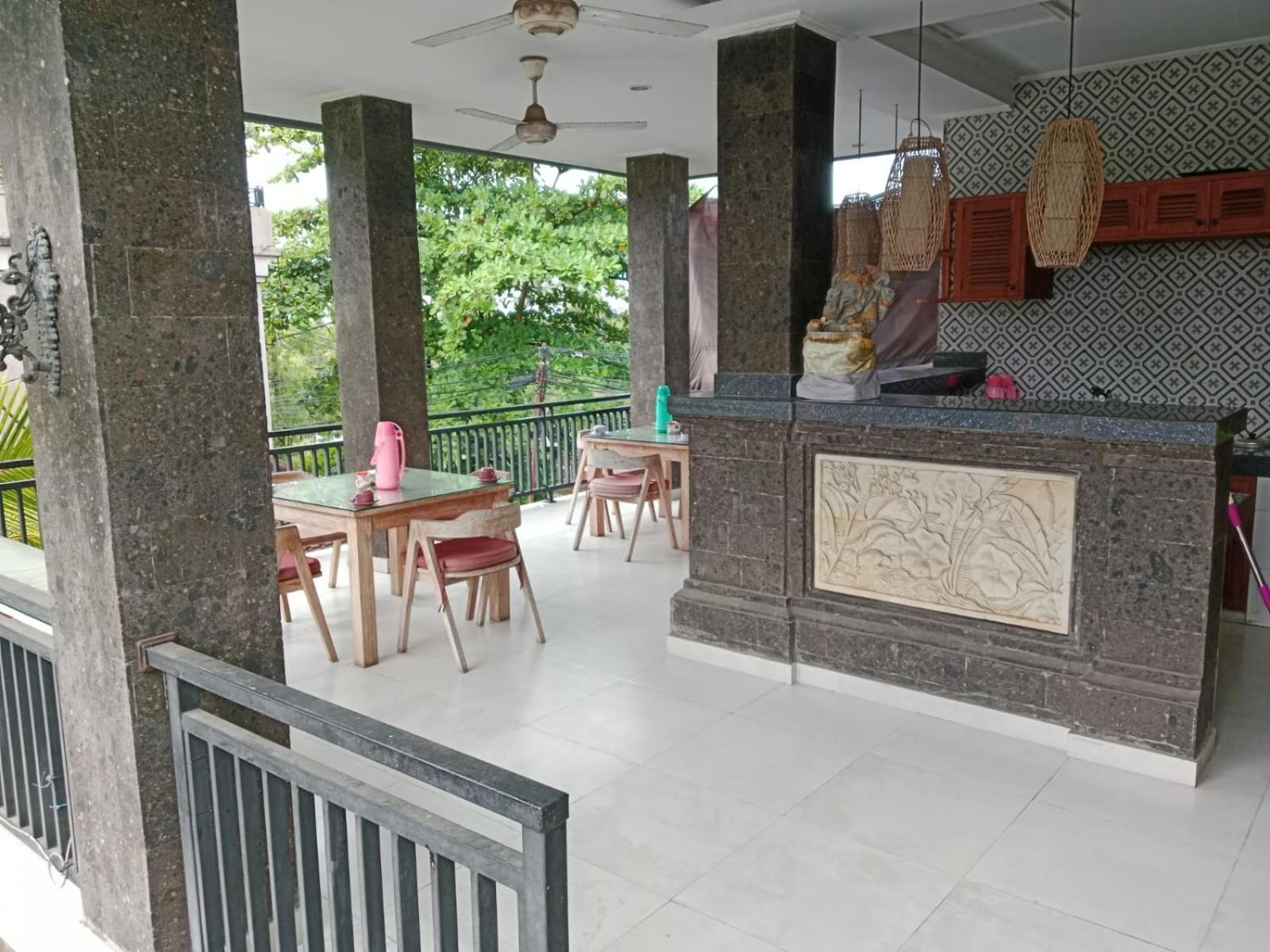 Warji House 2 Bisma Guest house