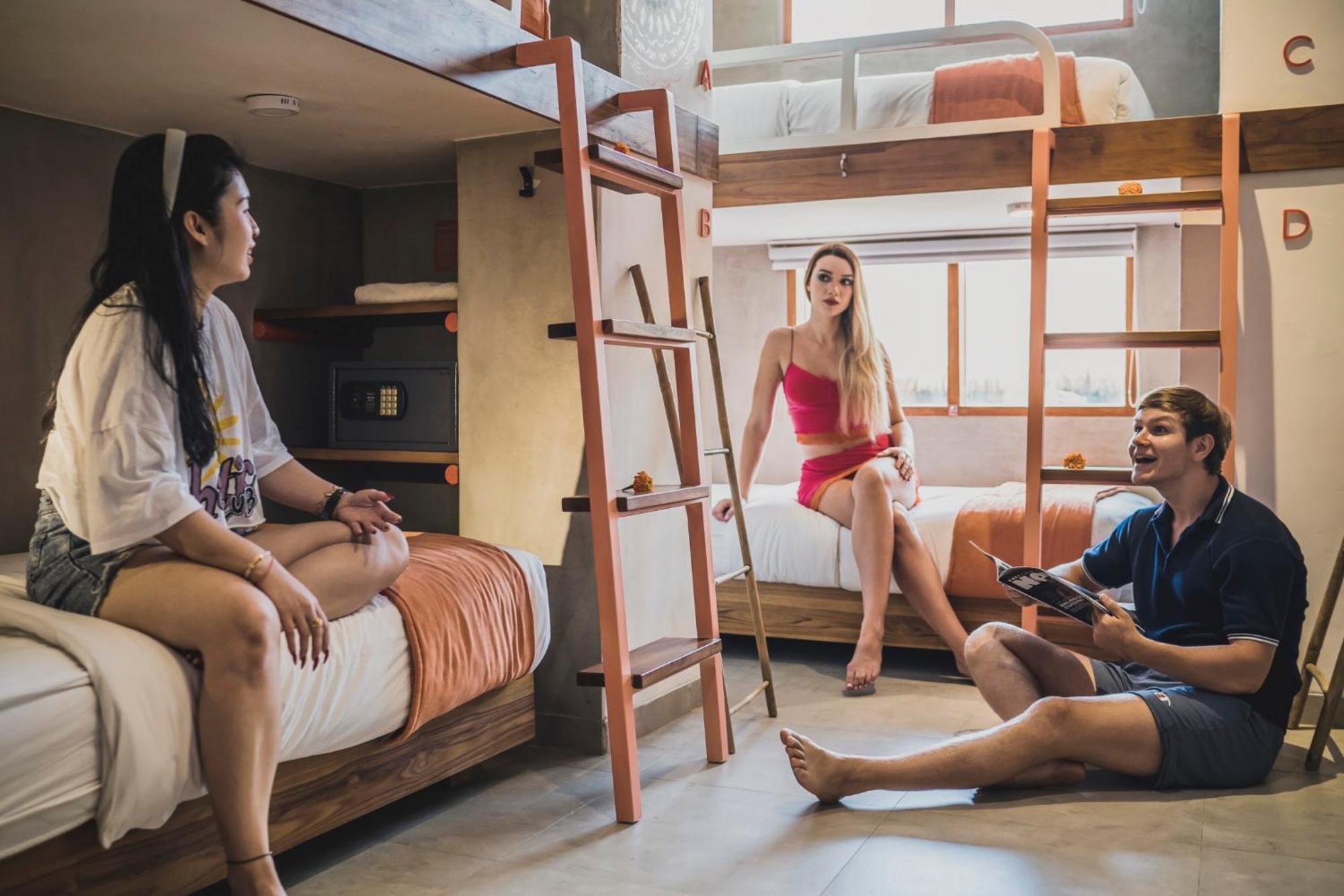 Hostel Roomates Surf Camp By Ini Vie Hospitality