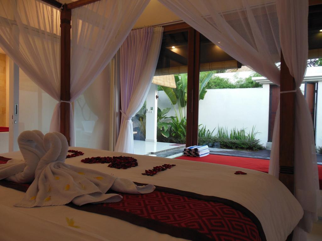 Hk Bali Villa Legian (Bali)
