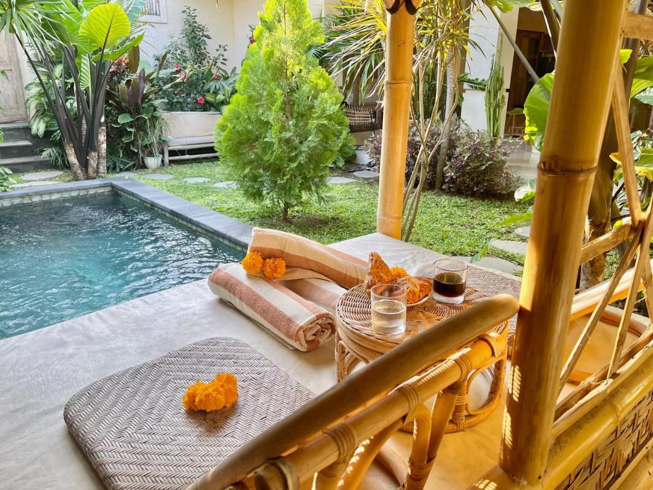 Mozon Garden - A Tropical Paradise By The Villa *