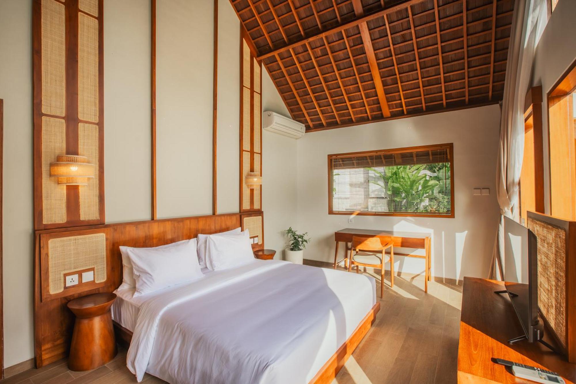 Arpana Luxury Private Pool