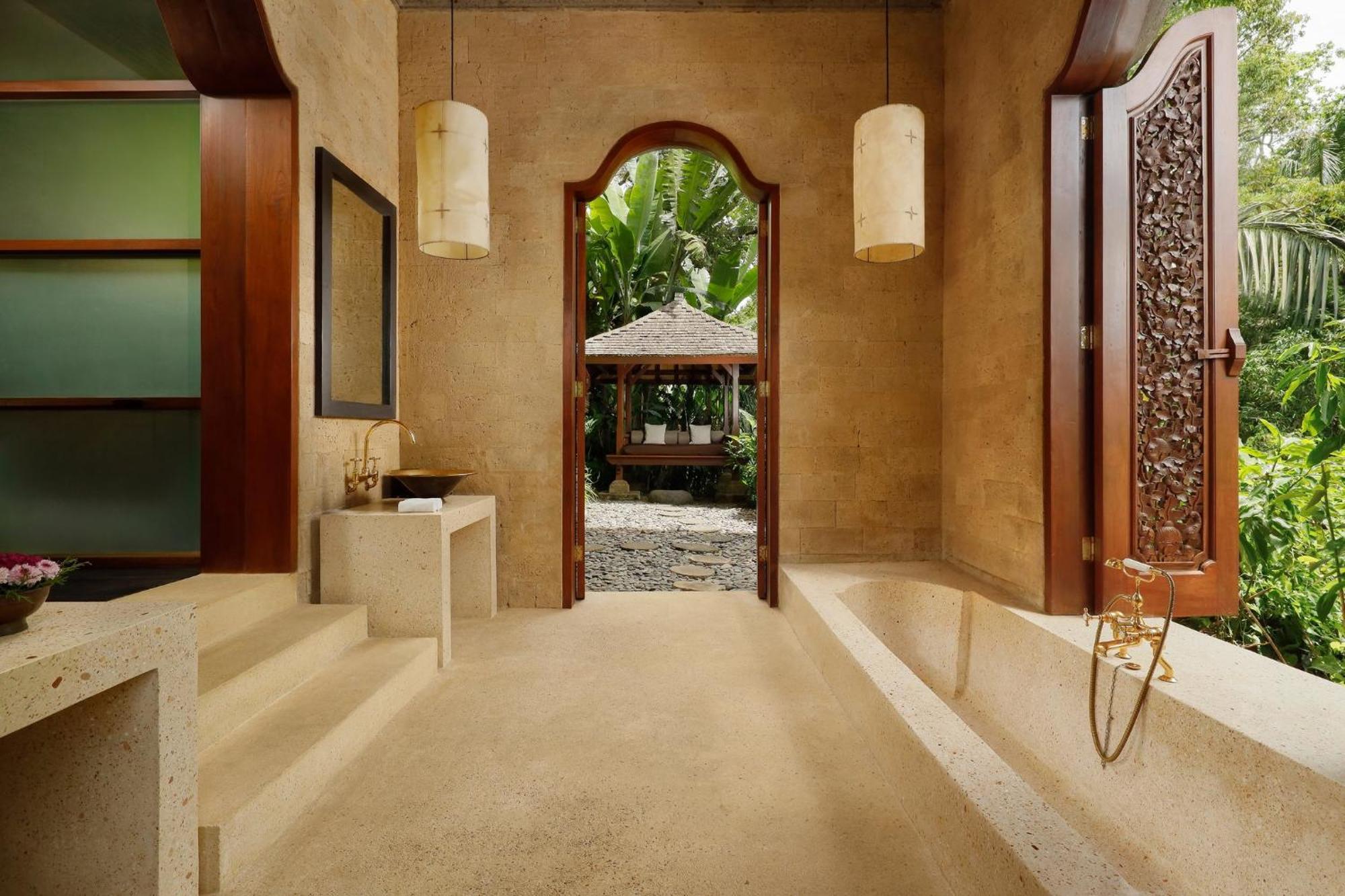 Resor Como Shambhala Estate