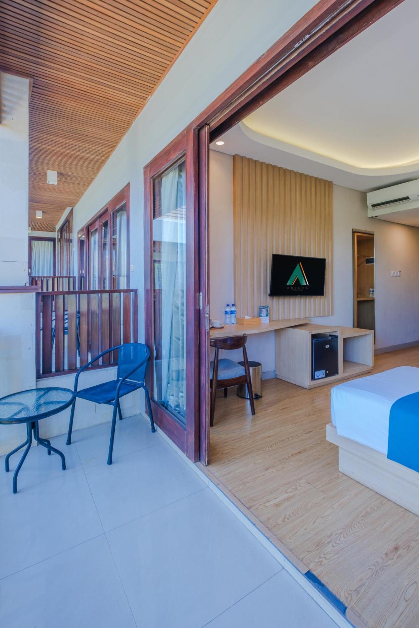 Hotel Abisha 3*