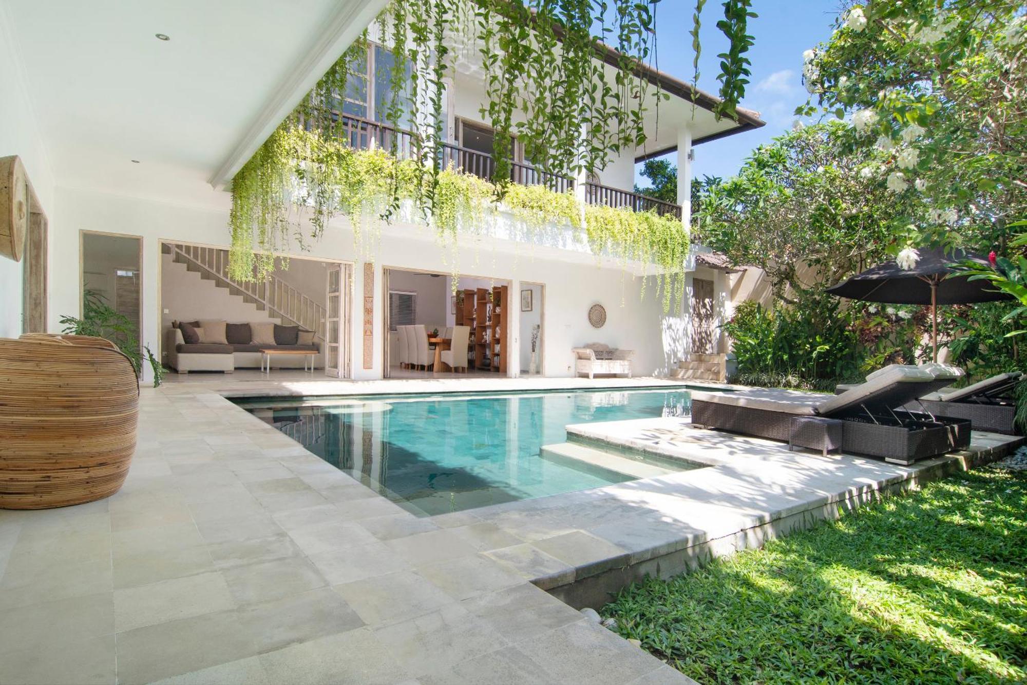 Puri Temple Villa Canggu (Bali)