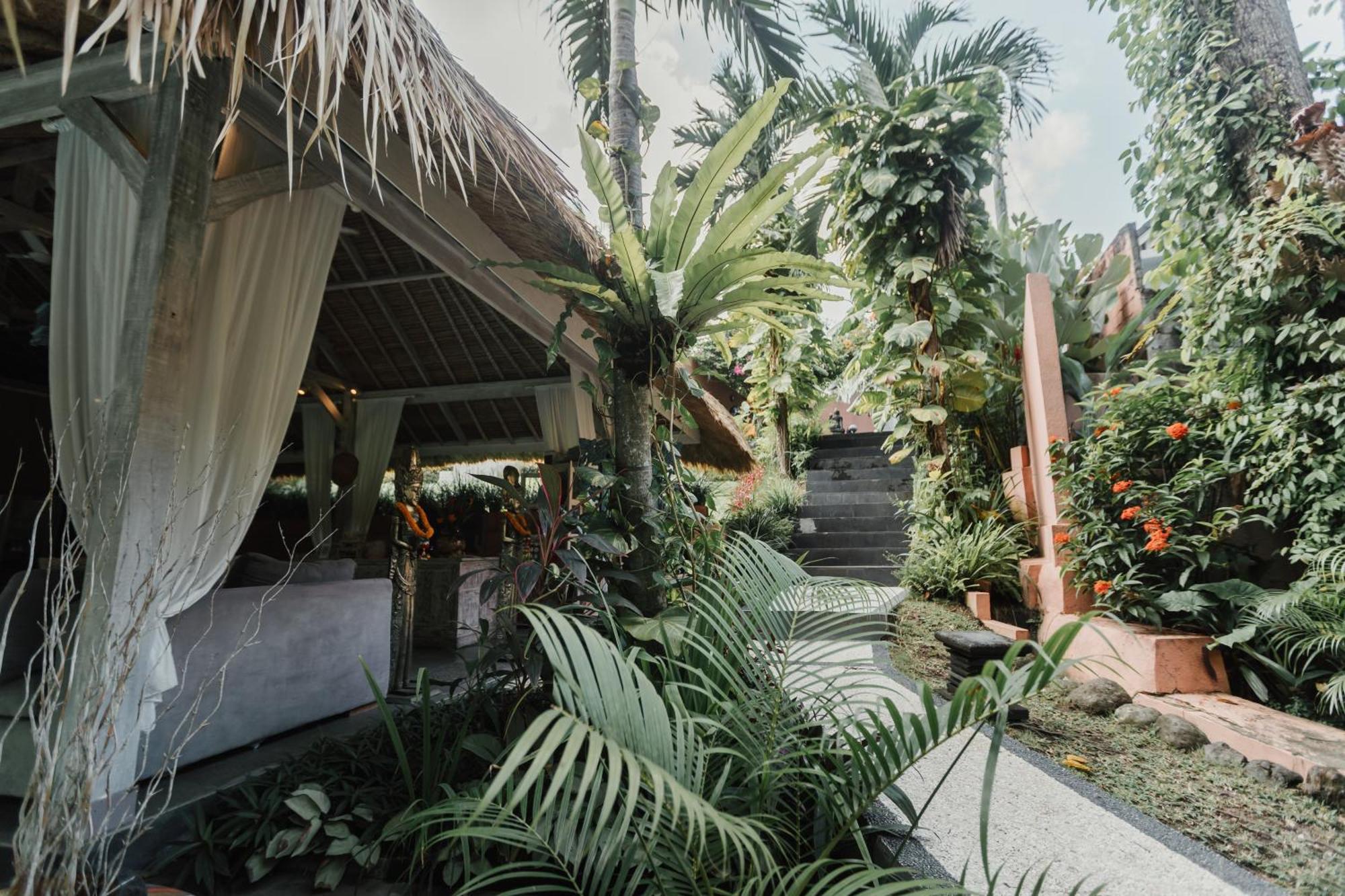 Maylie Bali & 4* Canggu (Bali)
