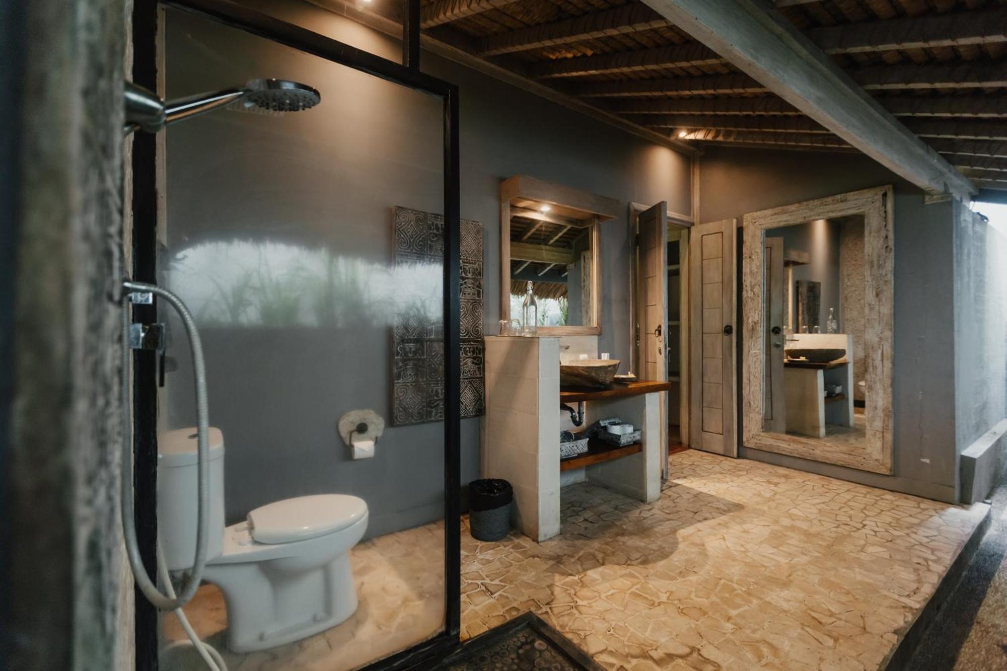 Maylie Bali & 4* Canggu (Bali)