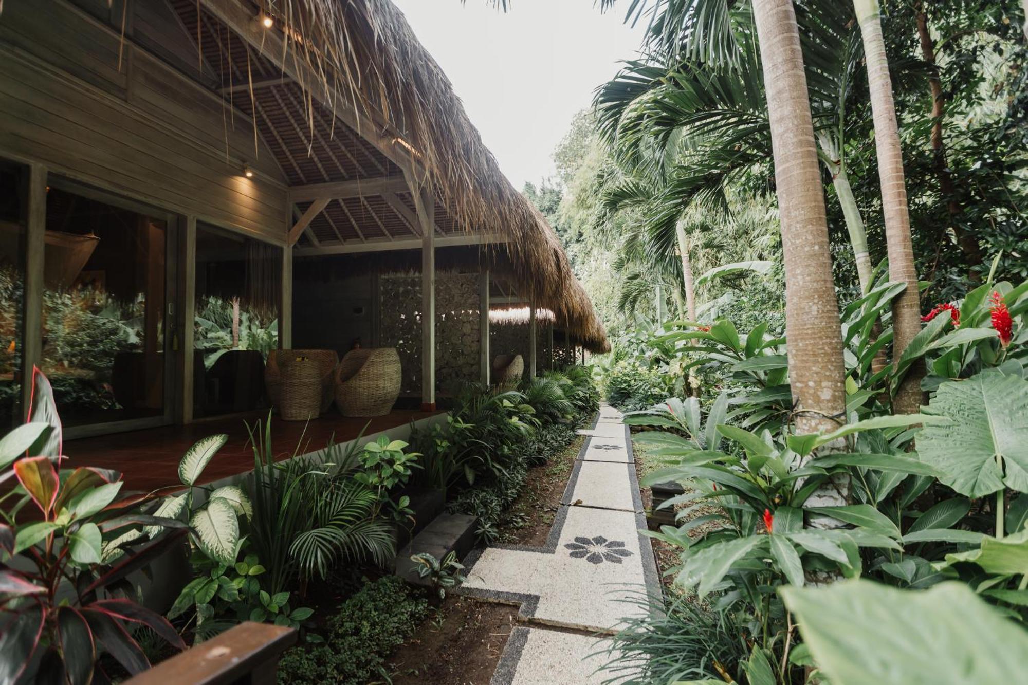 Maylie Bali & 4* Canggu (Bali)