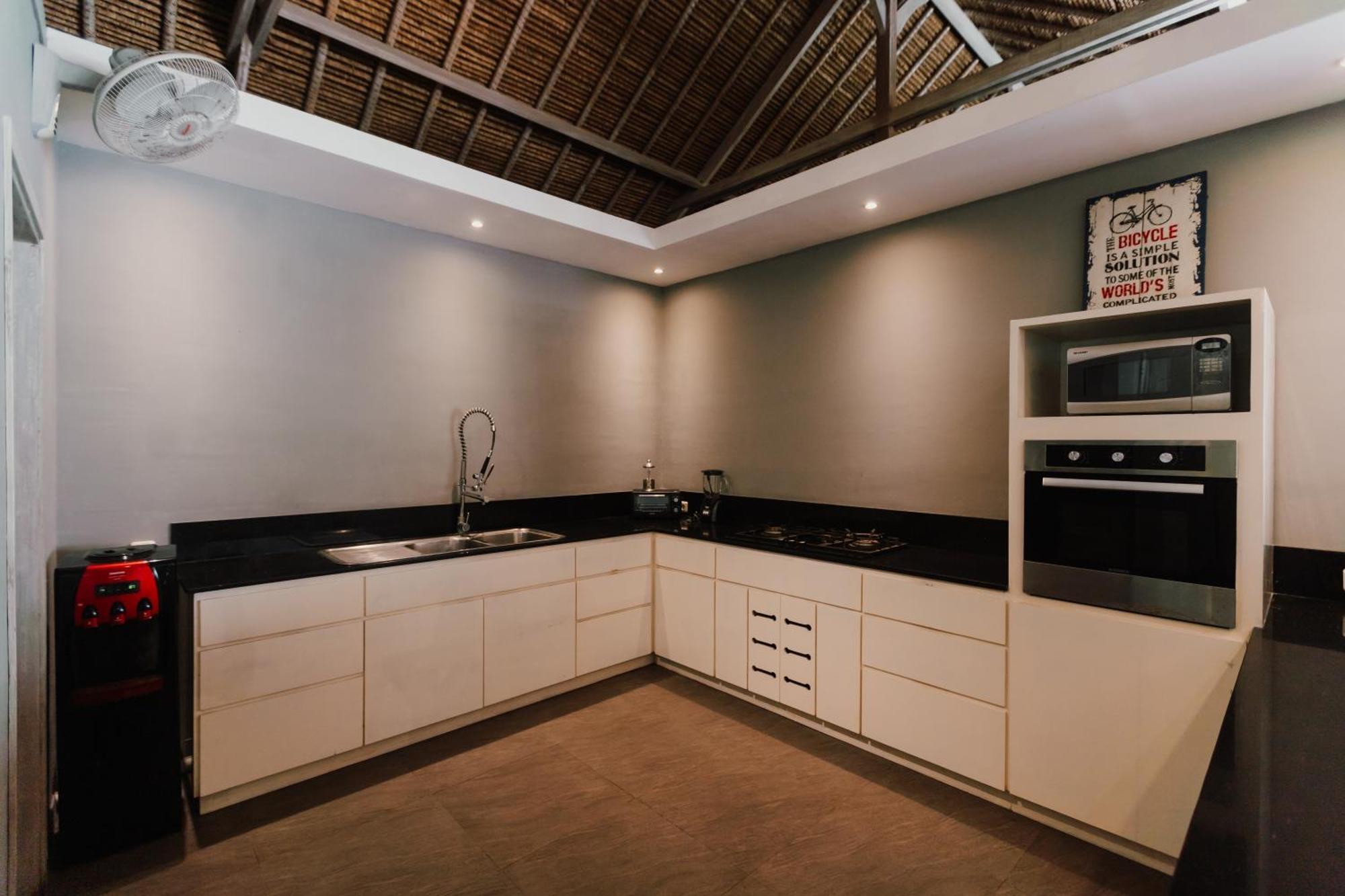 Maylie Bali & Guest house Canggu (Bali)