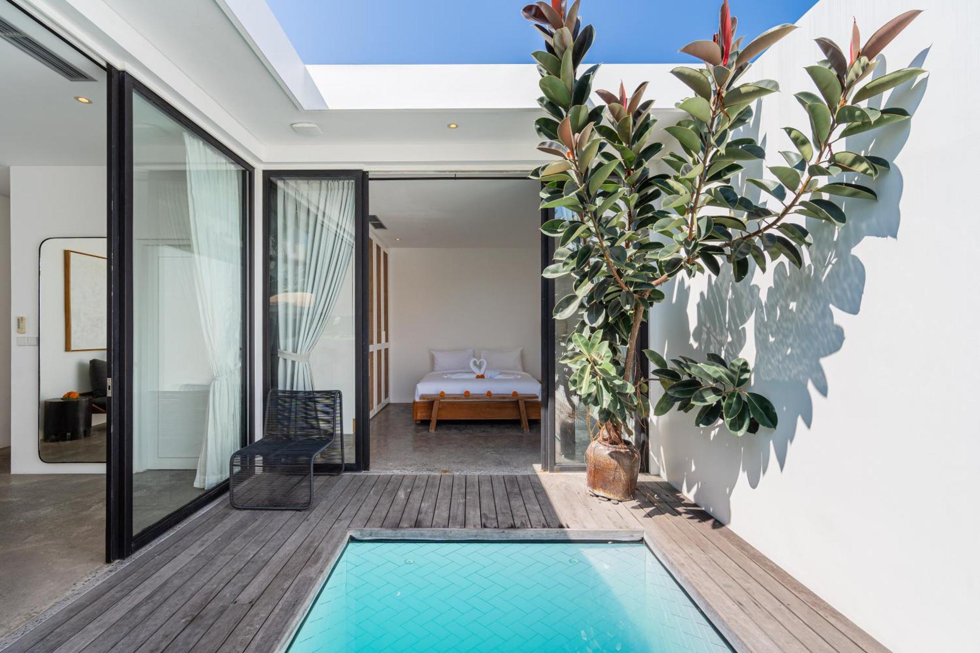 Secluded 1br Pool With Ricefield View In Berawa, 5mins Ride To Villa *