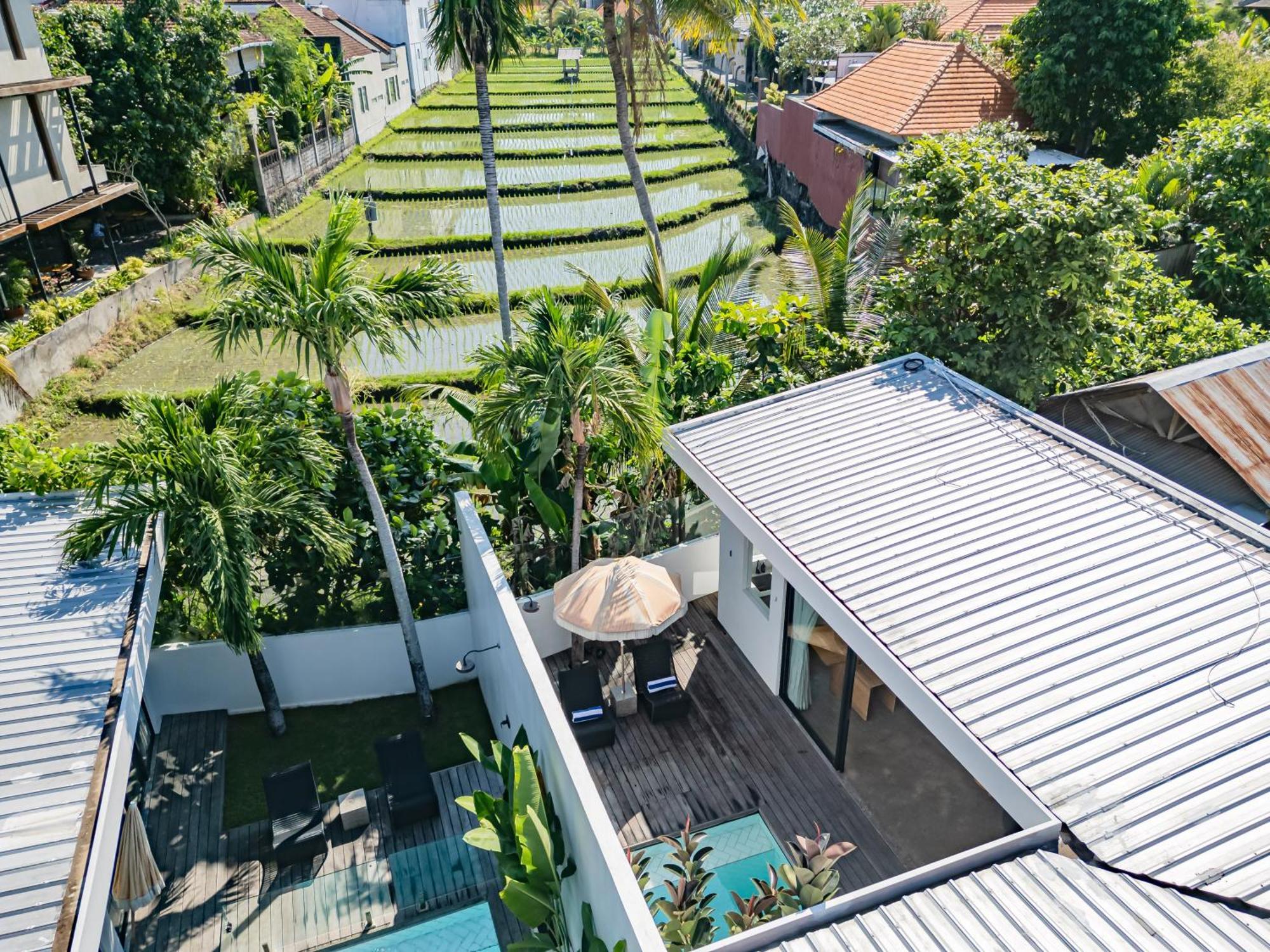 Villa Secluded 1br Pool With Ricefield View In Berawa, 5mins Ride To
