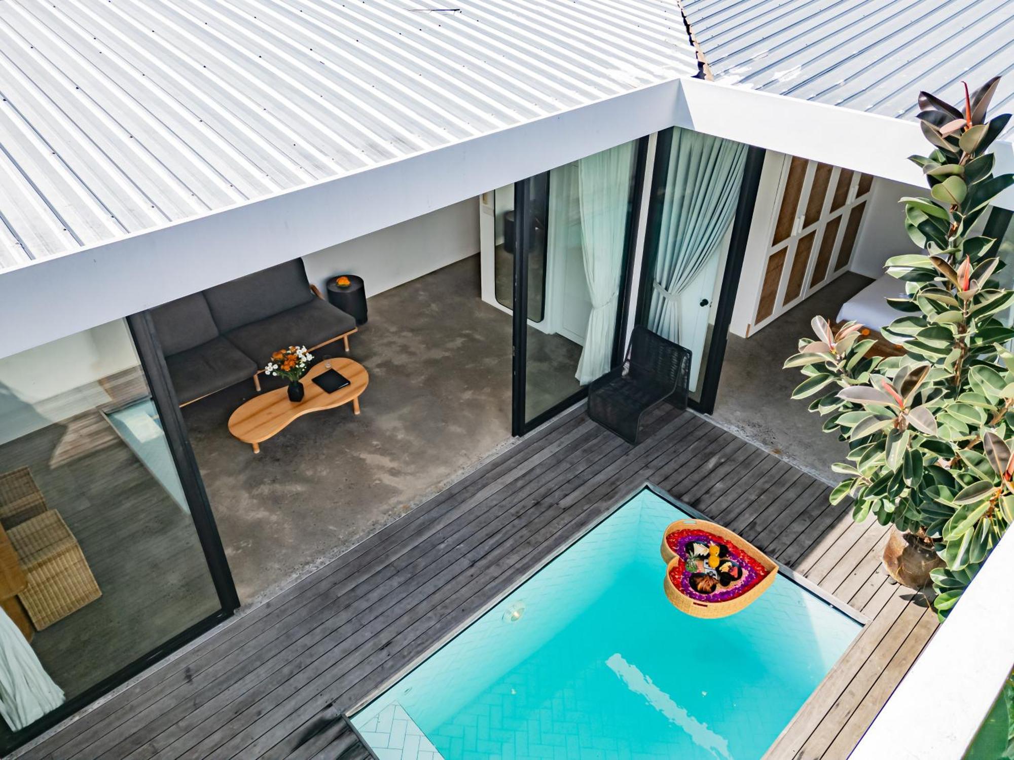 Villa Secluded 1br Pool With Ricefield View In Berawa, 5mins Ride To Canggu (Bali)