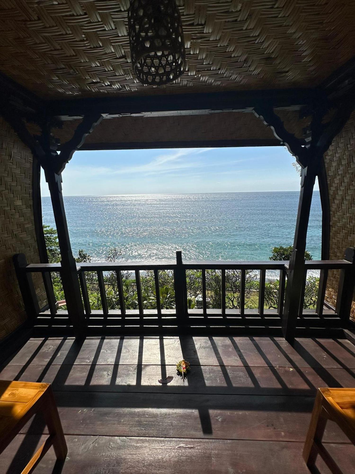 Stairway To Heaven And Restaurant *